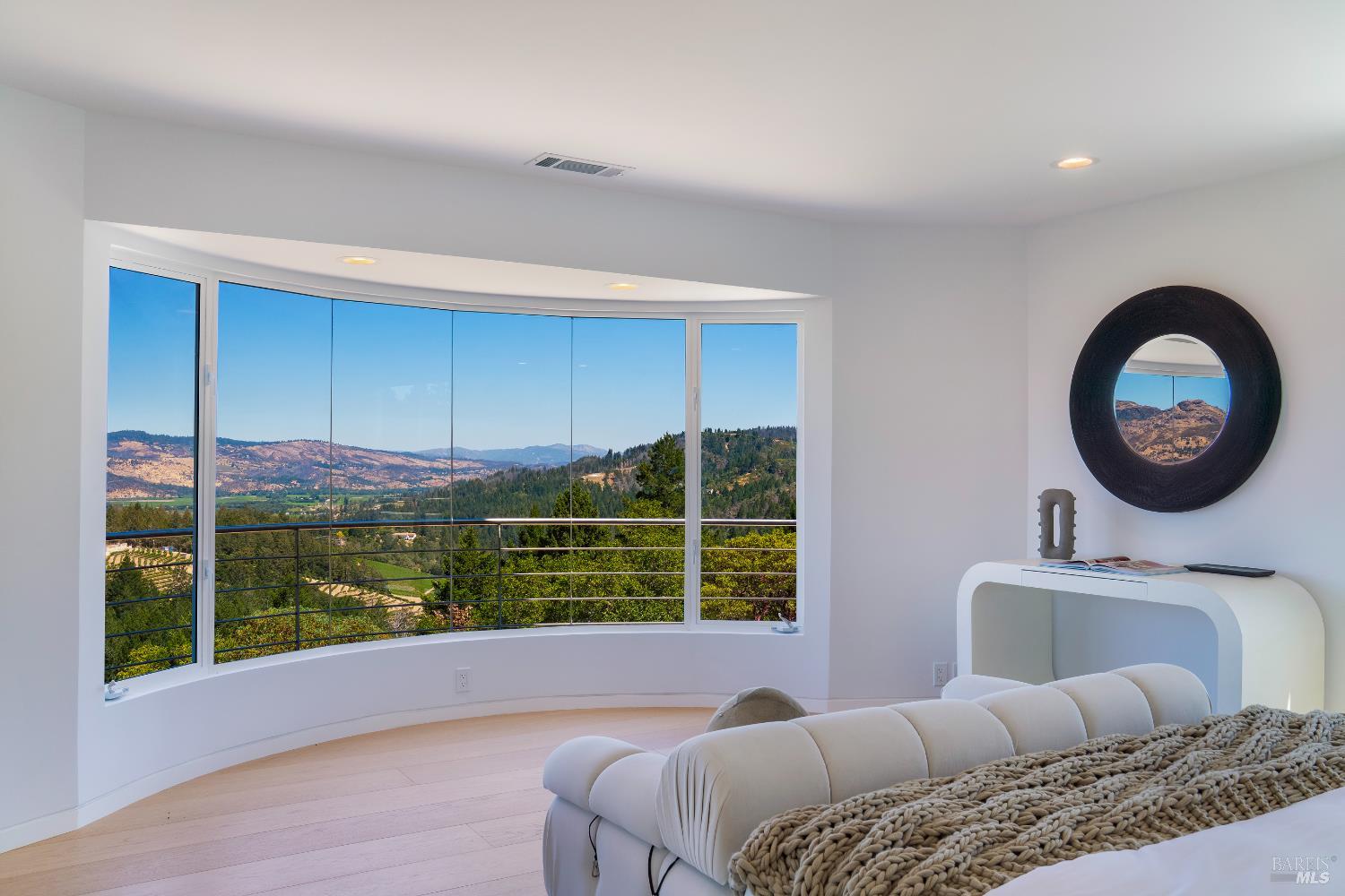 Detail Gallery Image 22 of 48 For 375 Kortum Canyon Rd, Calistoga,  CA 94515 - 4 Beds | 4/2 Baths