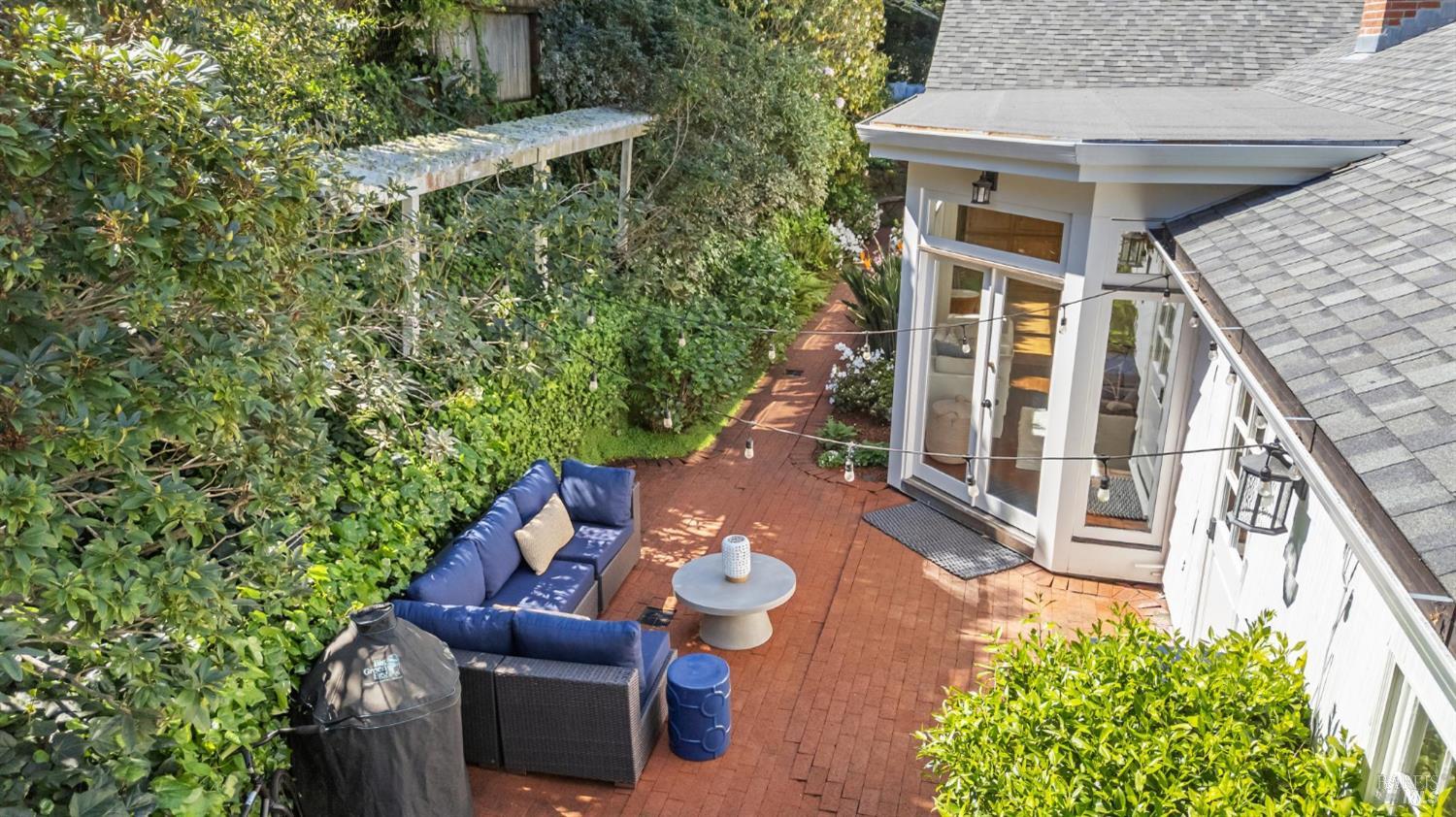 Detail Gallery Image 35 of 56 For 161 Lagunitas Rd, Ross,  CA 94957 - 4 Beds | 3 Baths