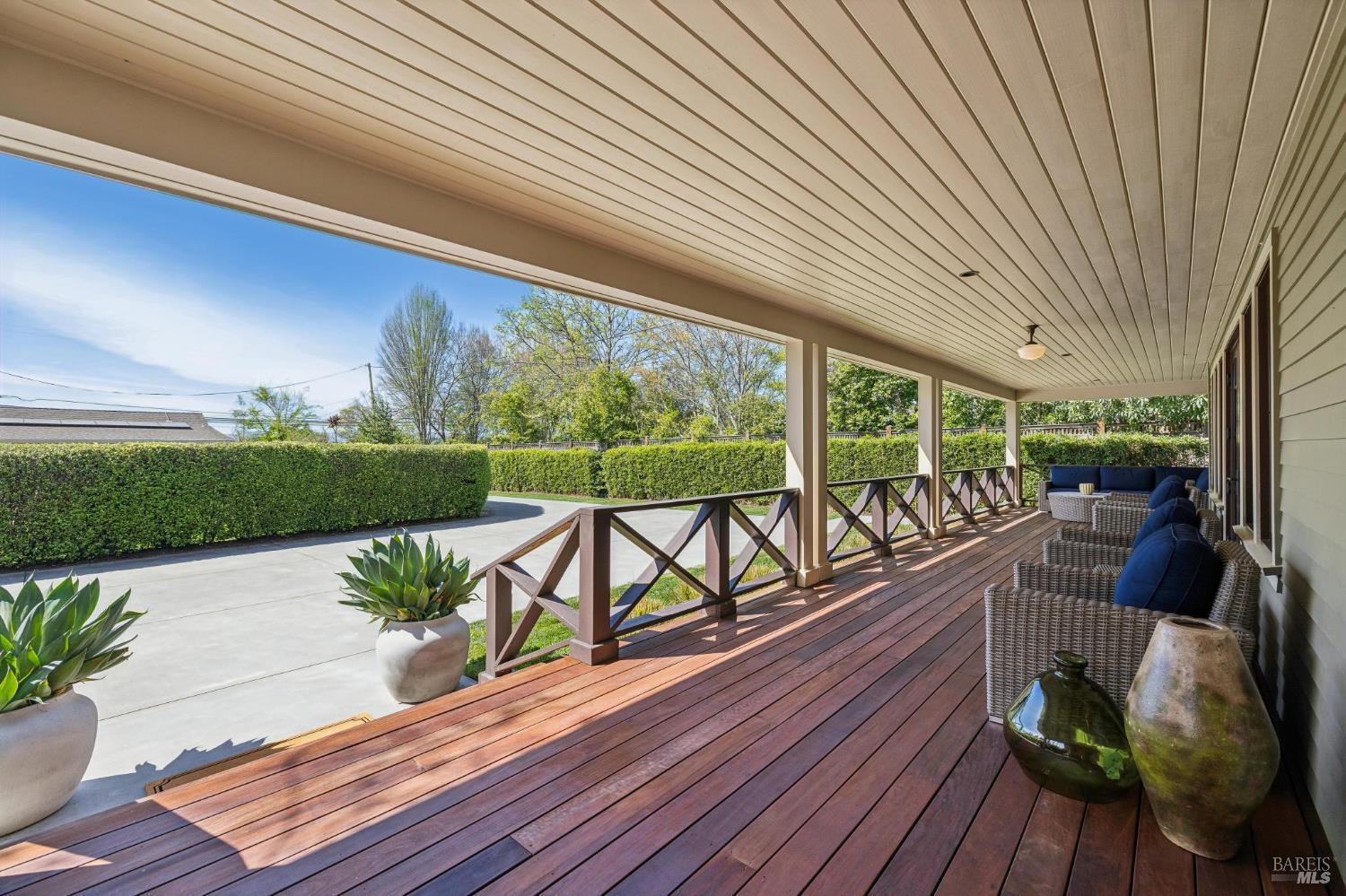 Detail Gallery Image 6 of 45 For 1830 E Napa St, Sonoma,  CA 95476 - 4 Beds | 3/1 Baths