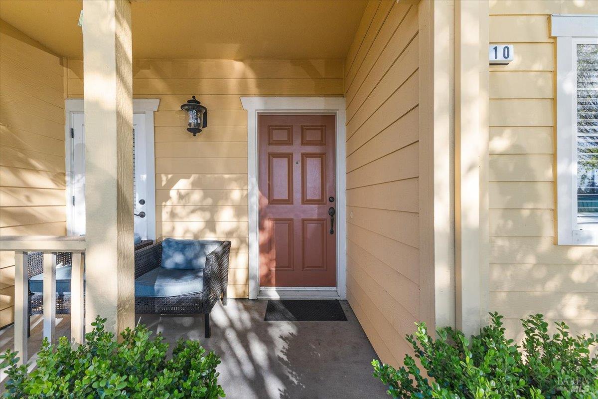 Detail Gallery Image 13 of 26 For 2310 Iroquois St, Santa Rosa,  CA 95403 - 3 Beds | 2/1 Baths