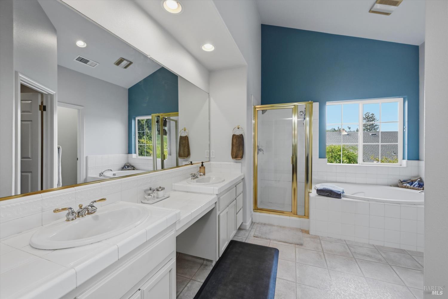 Detail Gallery Image 30 of 47 For 104 Village Oaks Ct, Healdsburg,  CA 95448 - 4 Beds | 2/1 Baths