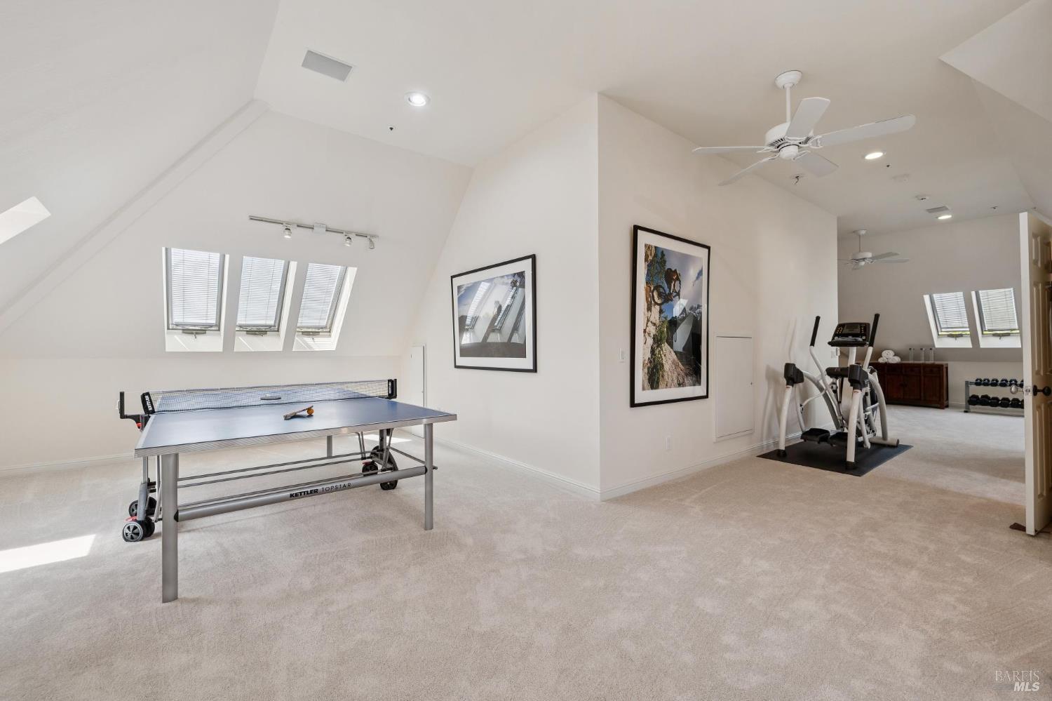 Detail Gallery Image 40 of 77 For 172 Pacheco Ave, Novato,  CA 94947 - 6 Beds | 6/1 Baths