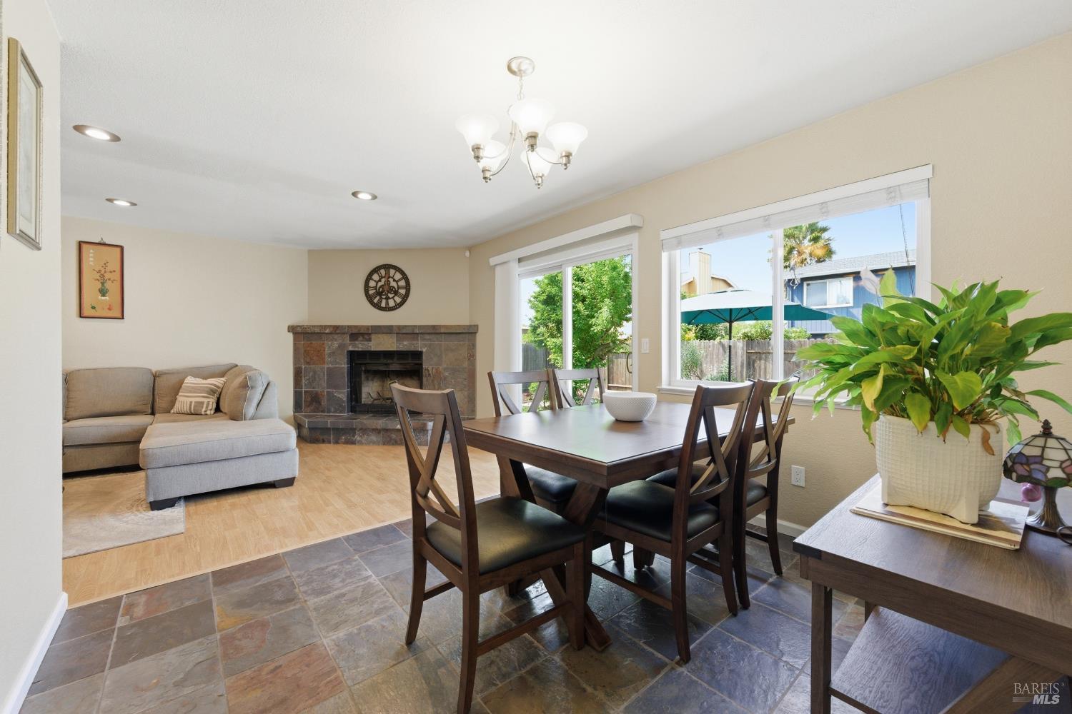 Detail Gallery Image 11 of 36 For 1446 Monitor Ave, Suisun City,  CA 94585 - 3 Beds | 2 Baths