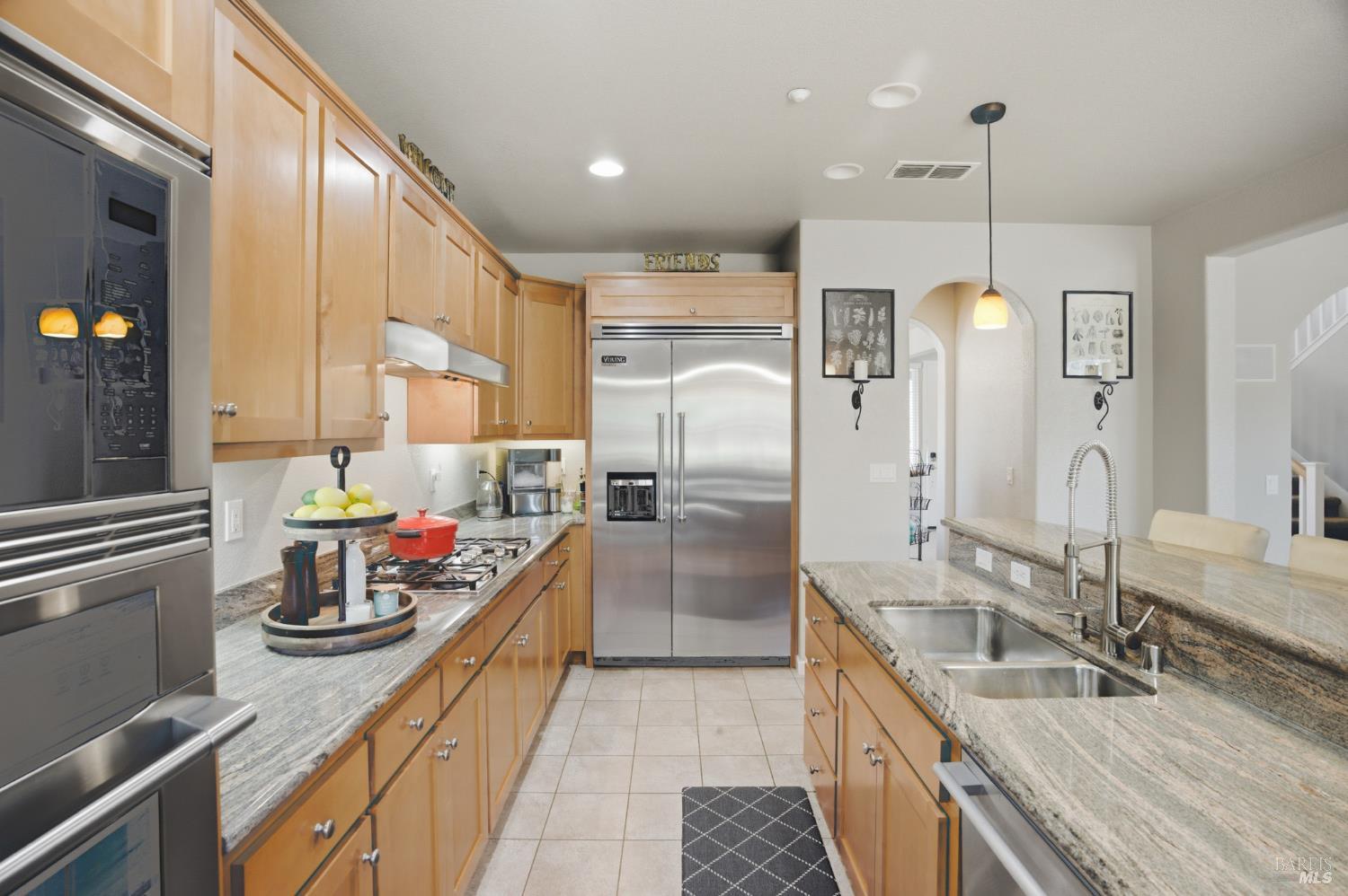 Detail Gallery Image 9 of 50 For 836 Antiquity Dr, Fairfield,  CA 94534 - 4 Beds | 3/1 Baths