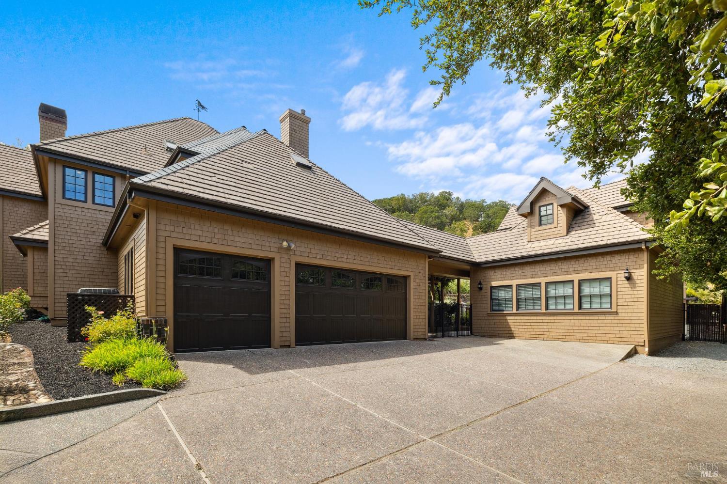 Detail Gallery Image 72 of 77 For 172 Pacheco Ave, Novato,  CA 94947 - 6 Beds | 6/1 Baths