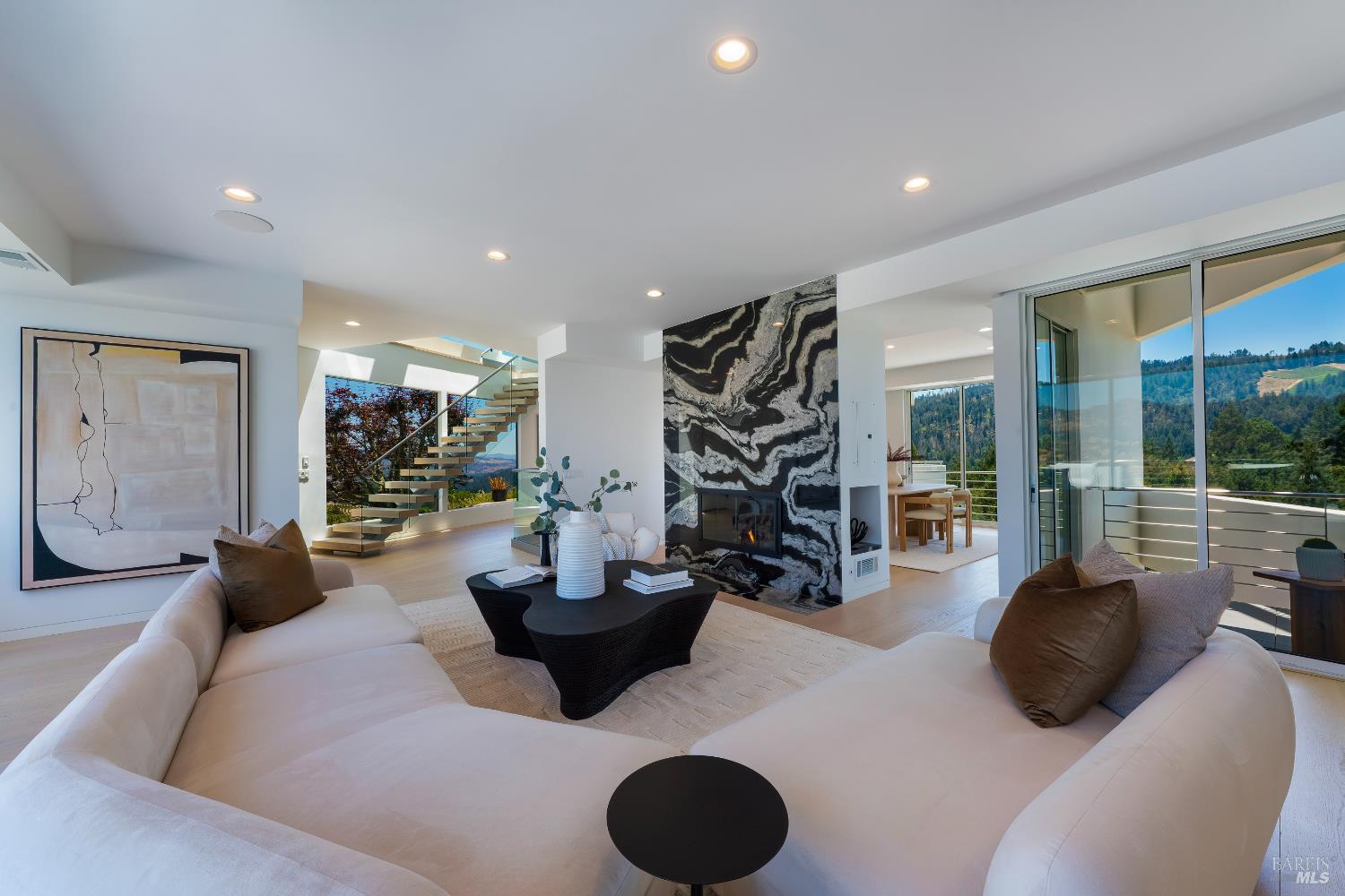 Detail Gallery Image 4 of 48 For 375 Kortum Canyon Rd, Calistoga,  CA 94515 - 4 Beds | 4/2 Baths