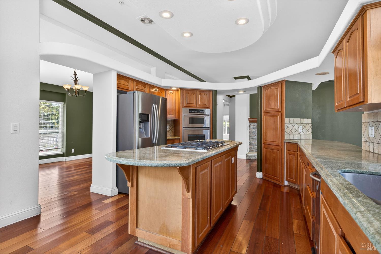 Detail Gallery Image 15 of 40 For 473 Verano Ave, Sonoma,  CA 95476 - 2 Beds | 2 Baths