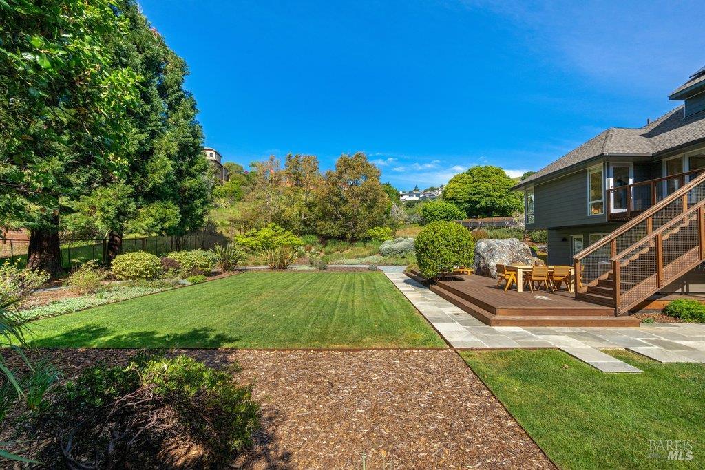 Detail Gallery Image 72 of 89 For 103 Reed Ranch Rd, Tiburon,  CA 94920 - 5 Beds | 4 Baths