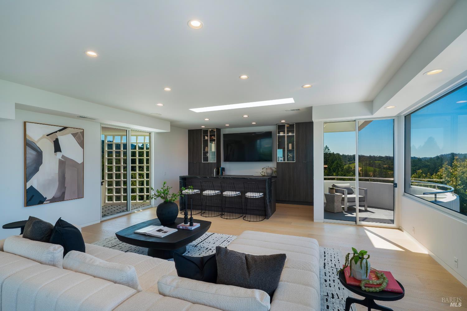 Detail Gallery Image 29 of 48 For 375 Kortum Canyon Rd, Calistoga,  CA 94515 - 4 Beds | 4/2 Baths