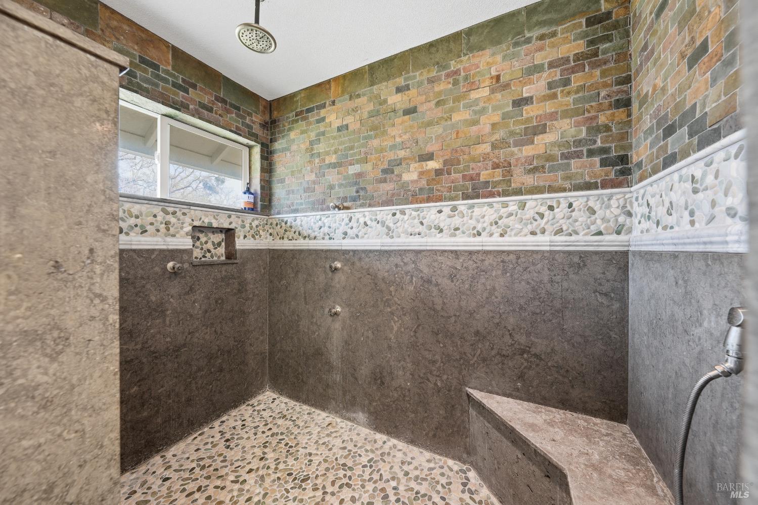 Detail Gallery Image 40 of 72 For 1050 Oak Park Way, Lakeport,  CA 95453 - 3 Beds | 2/1 Baths