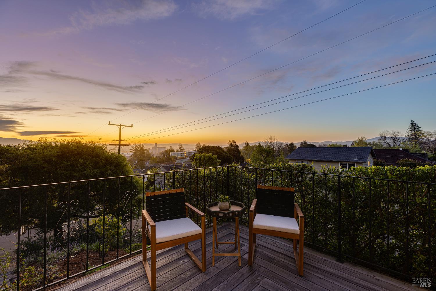 Detail Gallery Image 45 of 52 For 510 Kent St, Petaluma,  CA 94952 - 3 Beds | 2 Baths