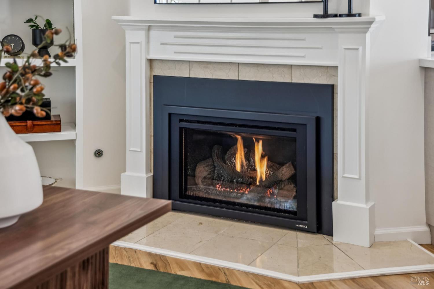 Detail Gallery Image 8 of 49 For 355 Irwin St, San Rafael,  CA 94901 - 3 Beds | 1 Baths