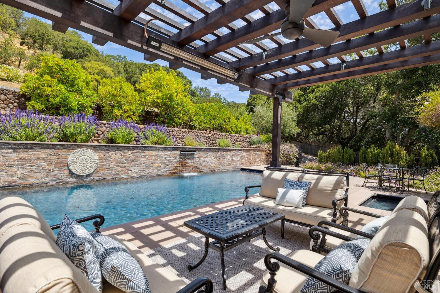 Detail Gallery Image 65 of 77 For 172 Pacheco Ave, Novato,  CA 94947 - 6 Beds | 6/1 Baths