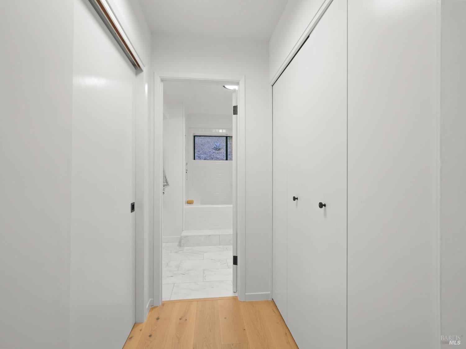 Detail Gallery Image 41 of 60 For 17 Overhill Rd, Mill Valley,  CA 94941 - 5 Beds | 2 Baths