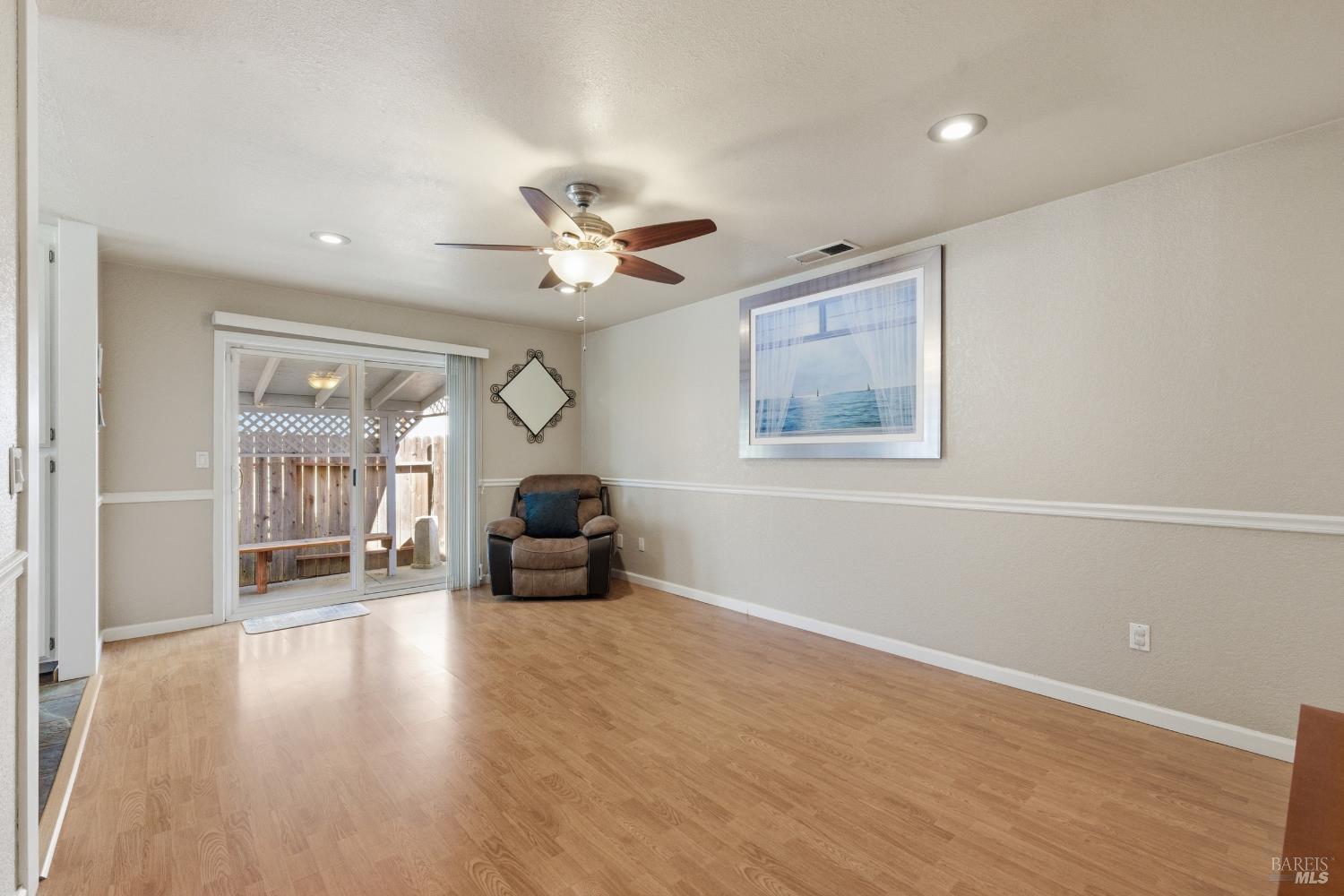Detail Gallery Image 9 of 36 For 1446 Monitor Ave, Suisun City,  CA 94585 - 3 Beds | 2 Baths