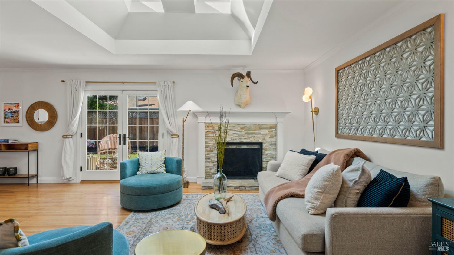 Detail Gallery Image 6 of 54 For 1427 Dawes St, Novato,  CA 94947 - 4 Beds | 3 Baths