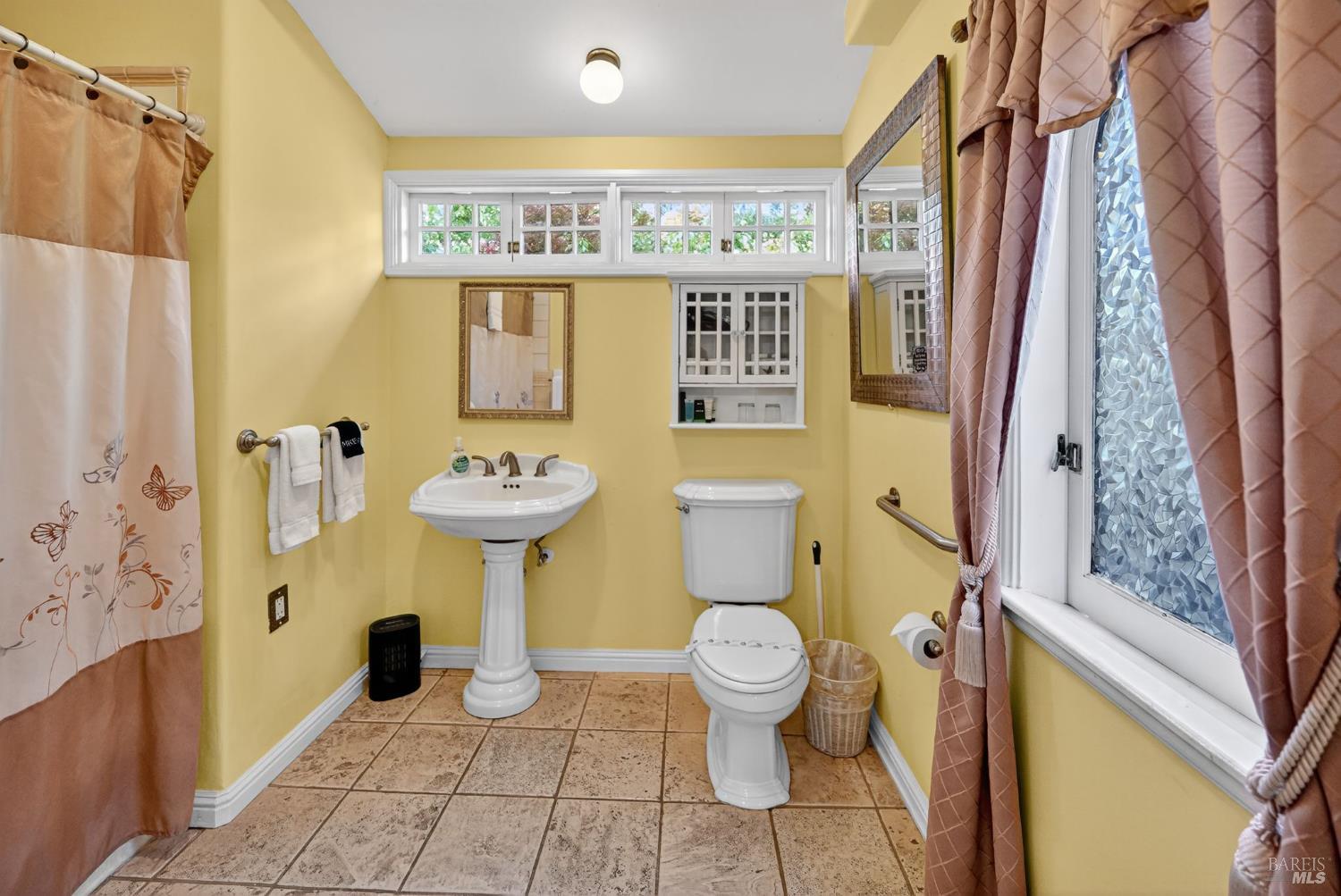 Detail Gallery Image 37 of 46 For 620 El Salto Dr, Capitola,  CA 95010 - 14 Beds | 11/1 Baths