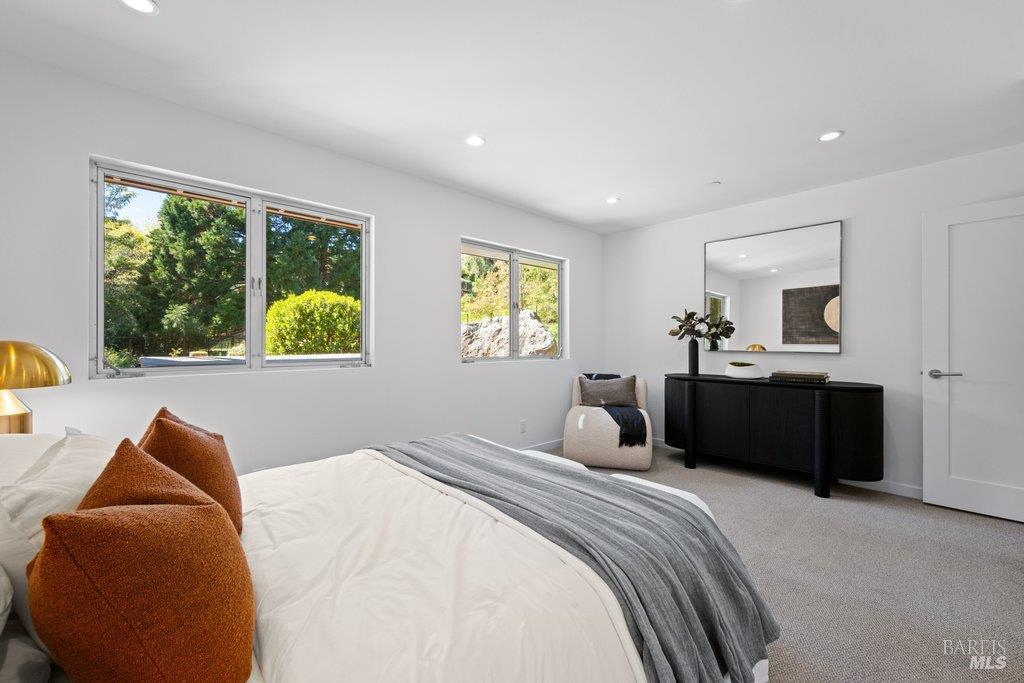 Detail Gallery Image 50 of 89 For 103 Reed Ranch Rd, Tiburon,  CA 94920 - 5 Beds | 4 Baths