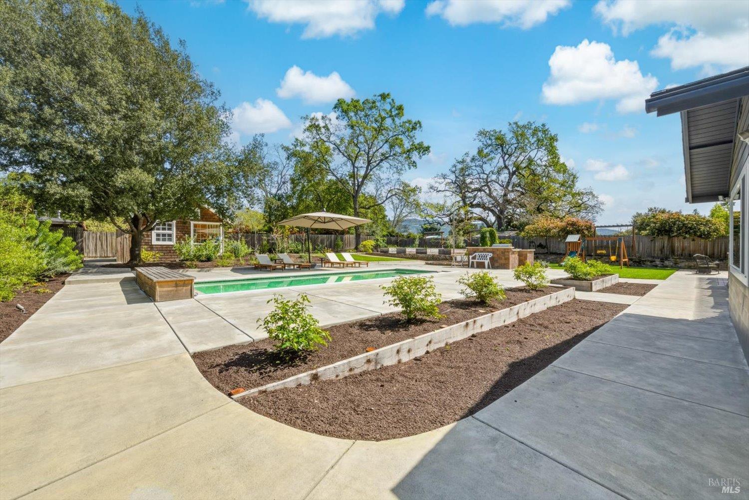 Detail Gallery Image 45 of 80 For 1038 Lorraine Dr, Napa,  CA 94558 - 4 Beds | 2 Baths