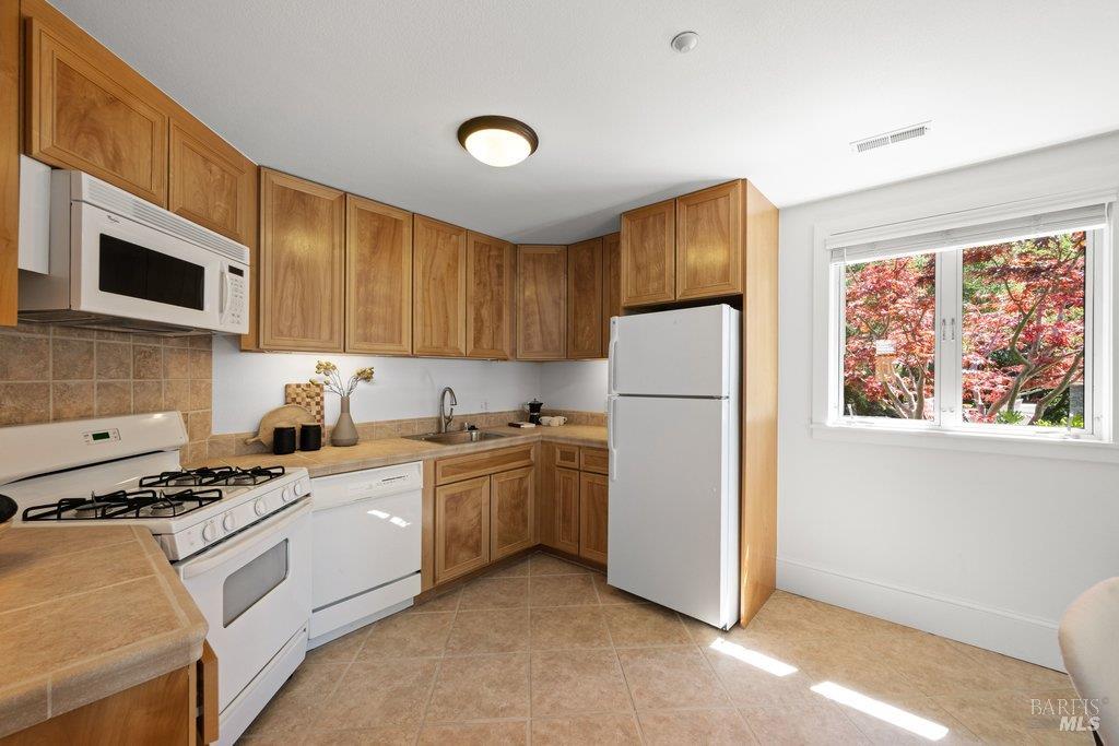 Detail Gallery Image 58 of 89 For 103 Reed Ranch Rd, Tiburon,  CA 94920 - 5 Beds | 4 Baths