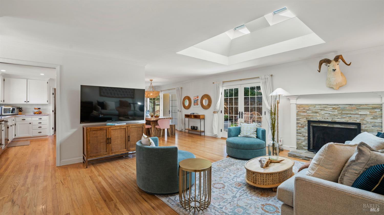 Detail Gallery Image 13 of 54 For 1427 Dawes St, Novato,  CA 94947 - 4 Beds | 3 Baths