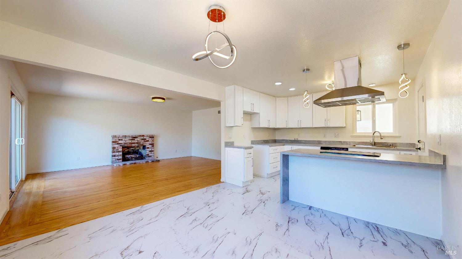 Detail Gallery Image 15 of 73 For 2257 Yucca St, Santa Rosa,  CA 95405 - 3 Beds | 2 Baths