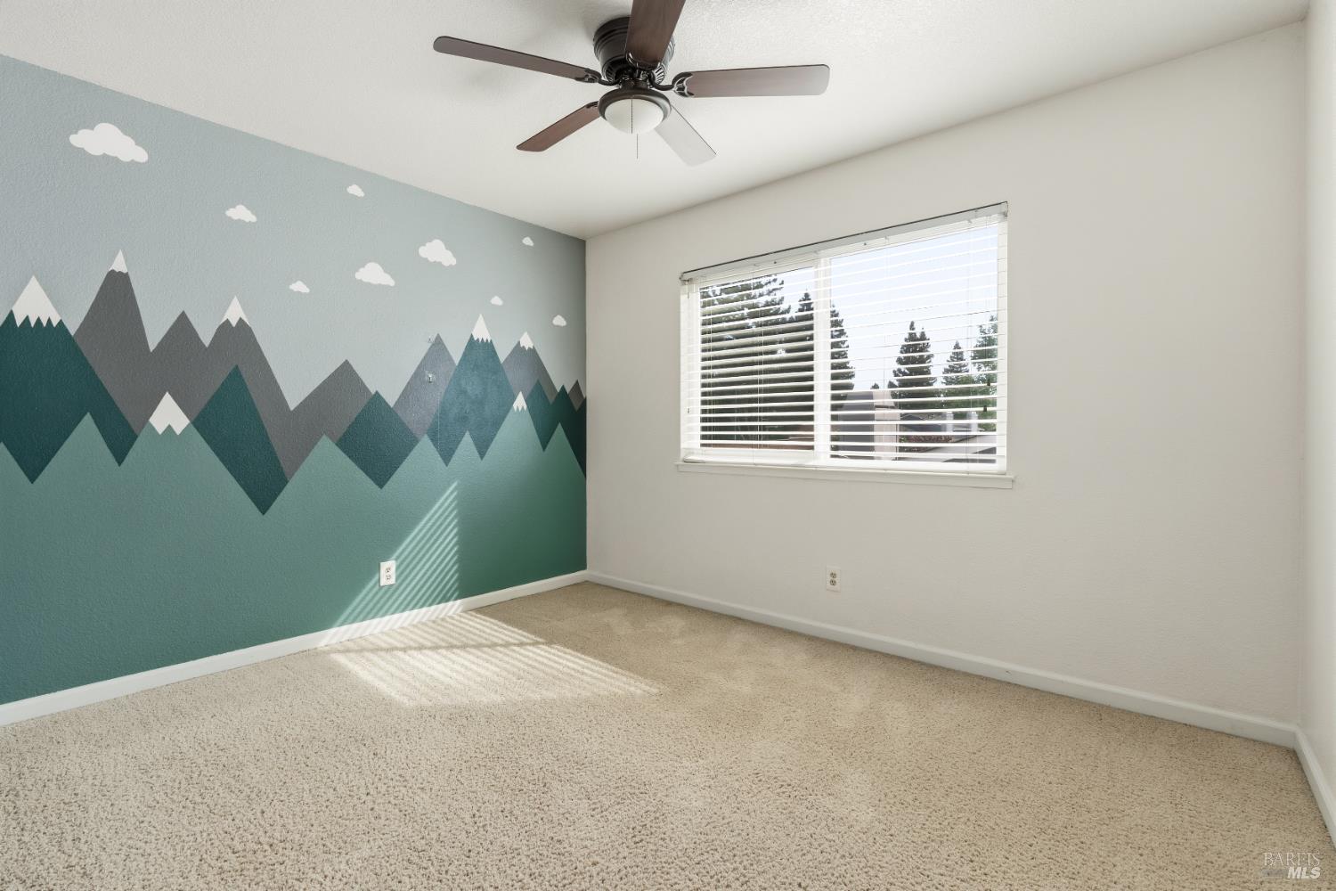 Detail Gallery Image 20 of 51 For 131 Cambridge Dr, Vacaville,  CA 95687 - 3 Beds | 2/1 Baths