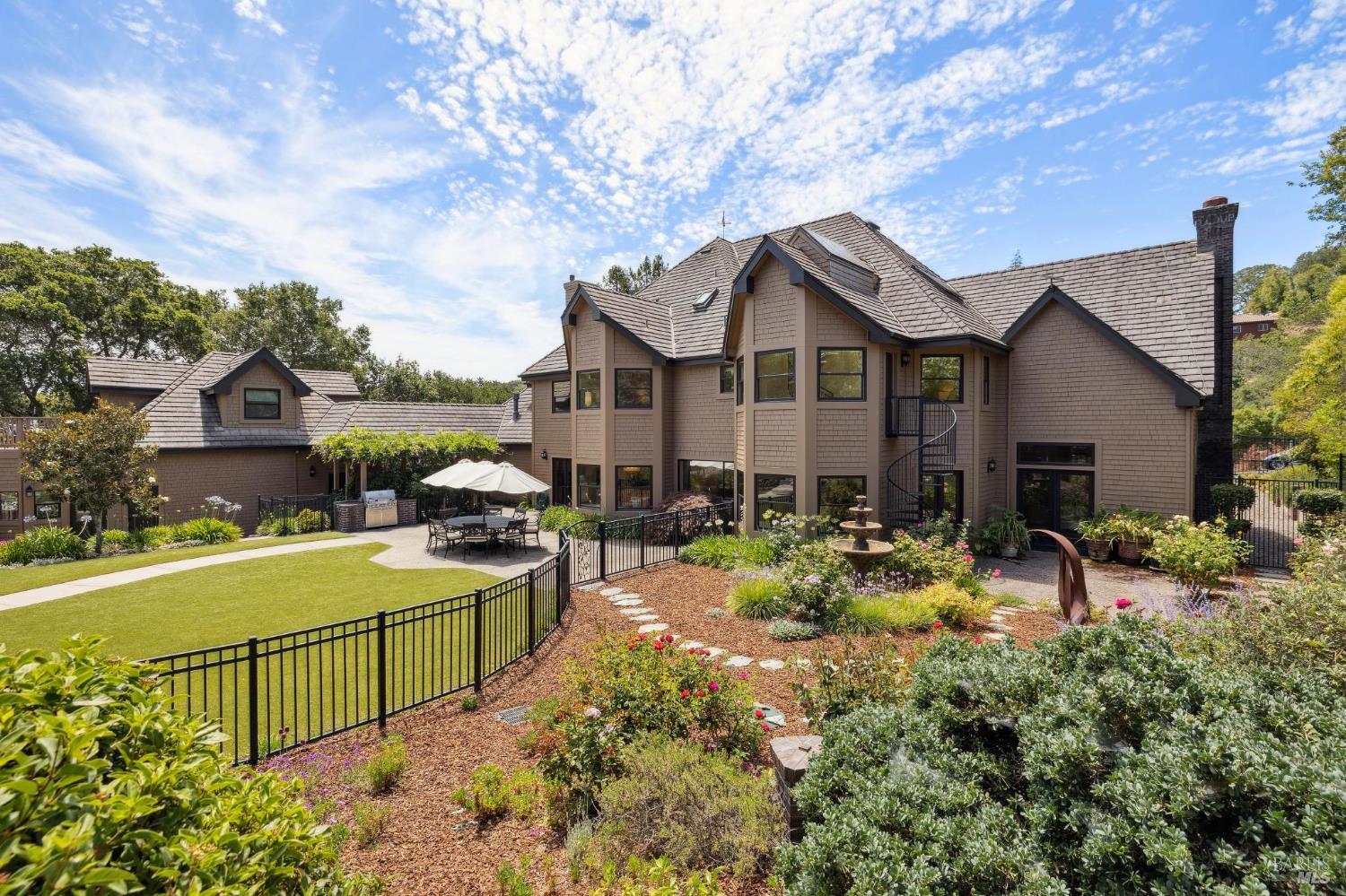 Detail Gallery Image 50 of 77 For 172 Pacheco Ave, Novato,  CA 94947 - 6 Beds | 6/1 Baths