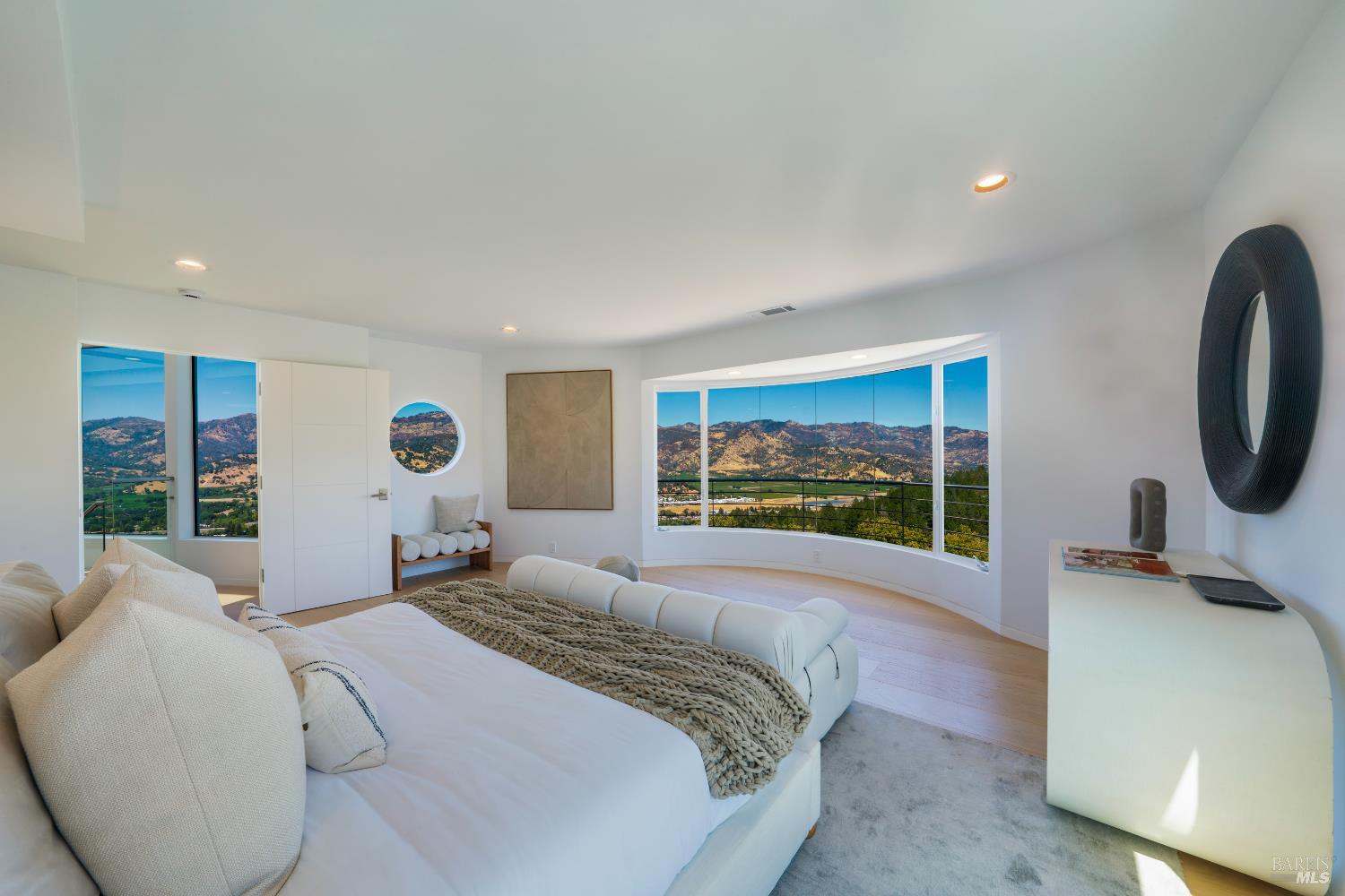 Detail Gallery Image 21 of 48 For 375 Kortum Canyon Rd, Calistoga,  CA 94515 - 4 Beds | 4/2 Baths