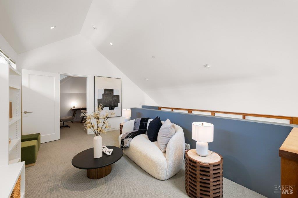 Detail Gallery Image 29 of 89 For 103 Reed Ranch Rd, Tiburon,  CA 94920 - 5 Beds | 4 Baths