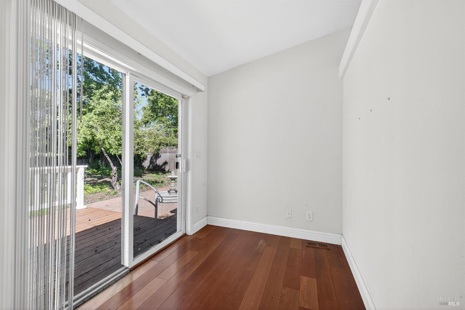 Detail Gallery Image 21 of 40 For 473 Verano Ave, Sonoma,  CA 95476 - 2 Beds | 2 Baths
