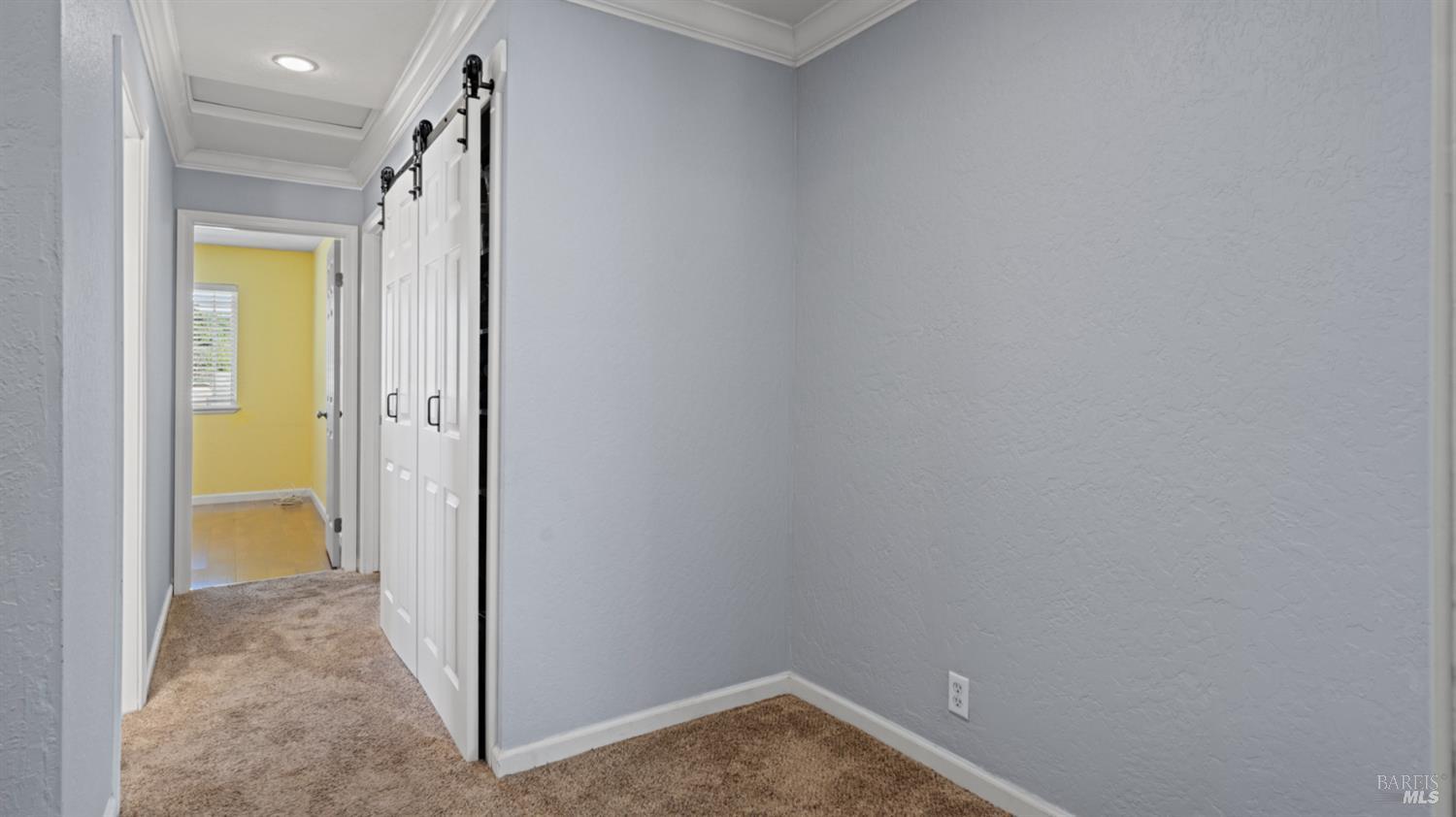 Detail Gallery Image 27 of 67 For 191 Bel Air Dr, Vacaville,  CA 95687 - 5 Beds | 2/1 Baths