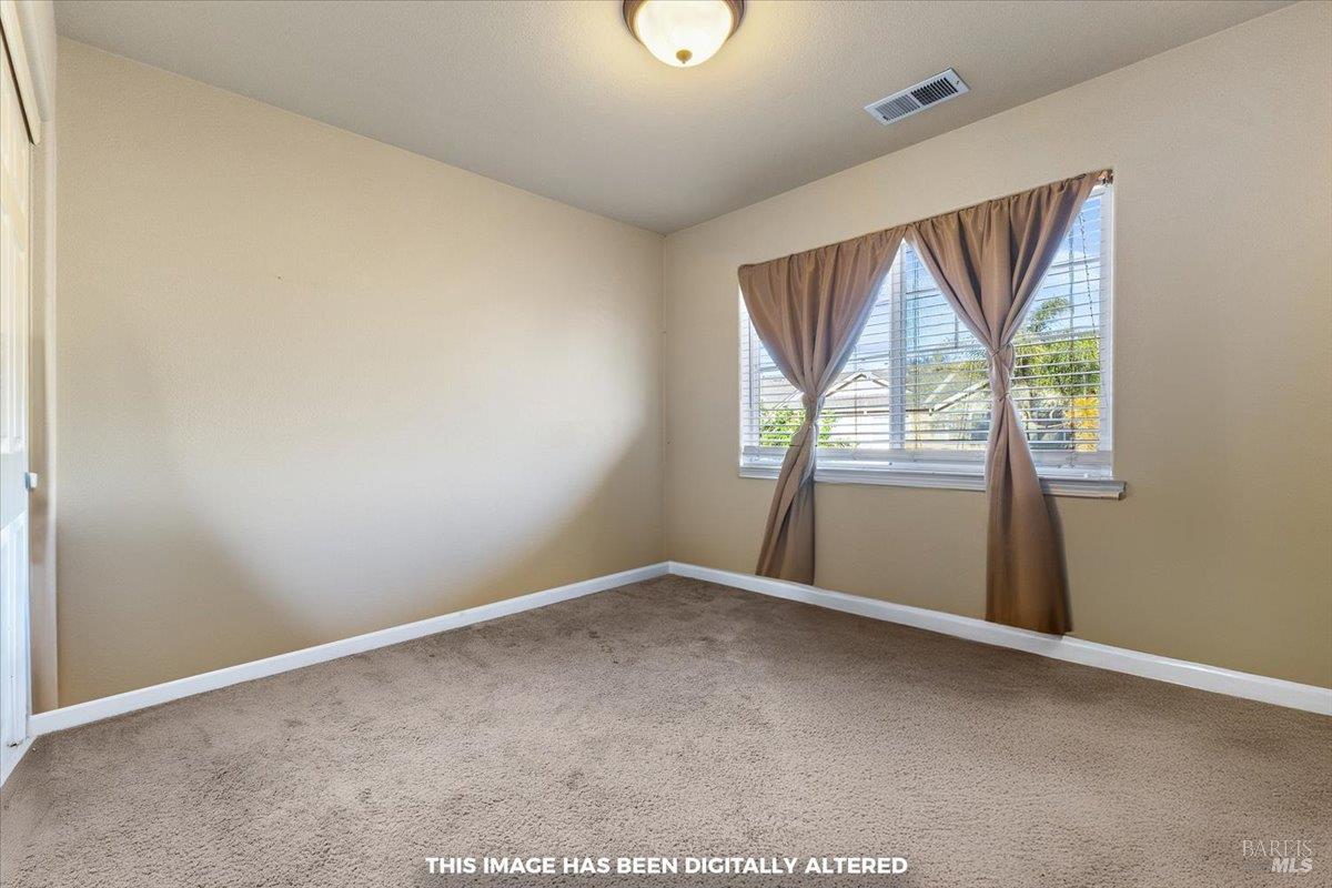 Detail Gallery Image 15 of 26 For 2310 Iroquois St, Santa Rosa,  CA 95403 - 3 Beds | 2/1 Baths