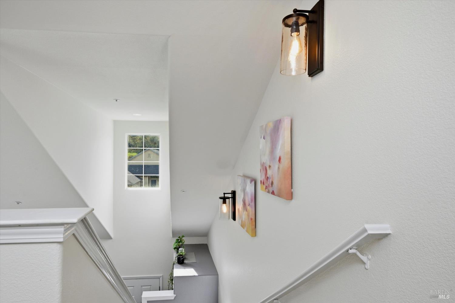 Detail Gallery Image 25 of 47 For 104 Village Oaks Ct, Healdsburg,  CA 95448 - 4 Beds | 2/1 Baths