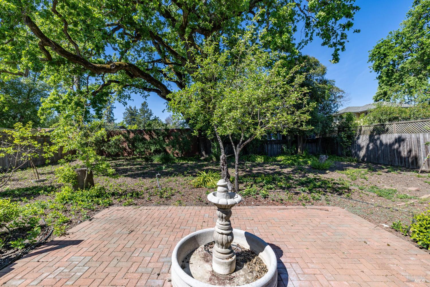 Detail Gallery Image 36 of 40 For 473 Verano Ave, Sonoma,  CA 95476 - 2 Beds | 2 Baths