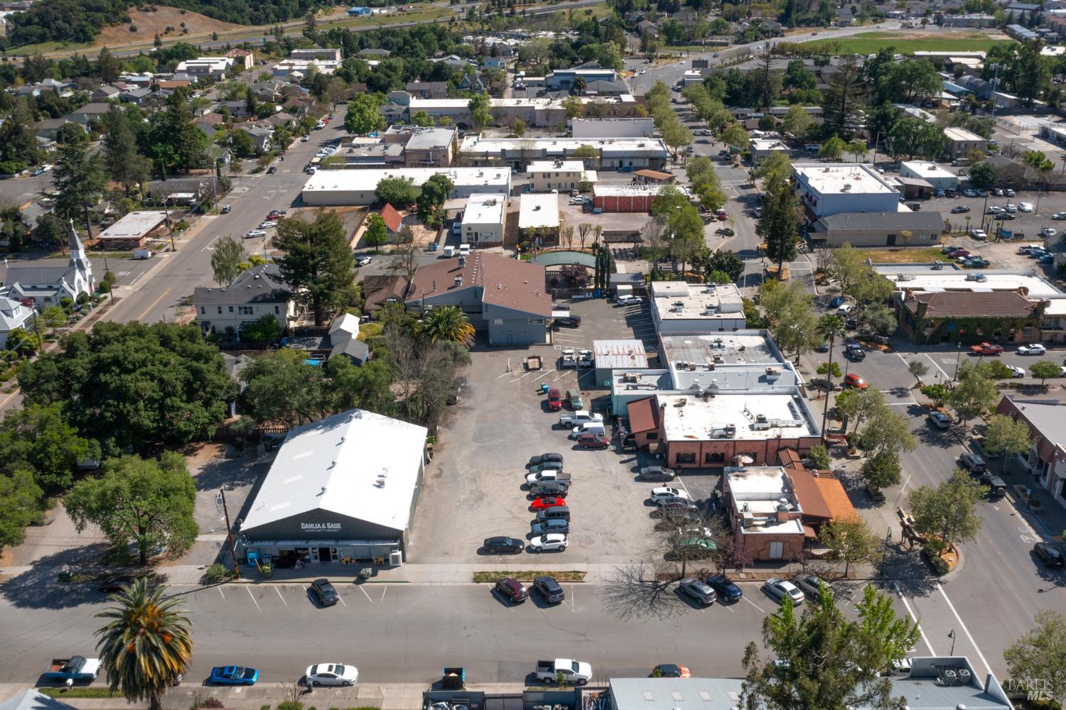 Detail Gallery Image 10 of 21 For 115 E 2nd St, Cloverdale,  CA 95425 - – Beds | – Baths