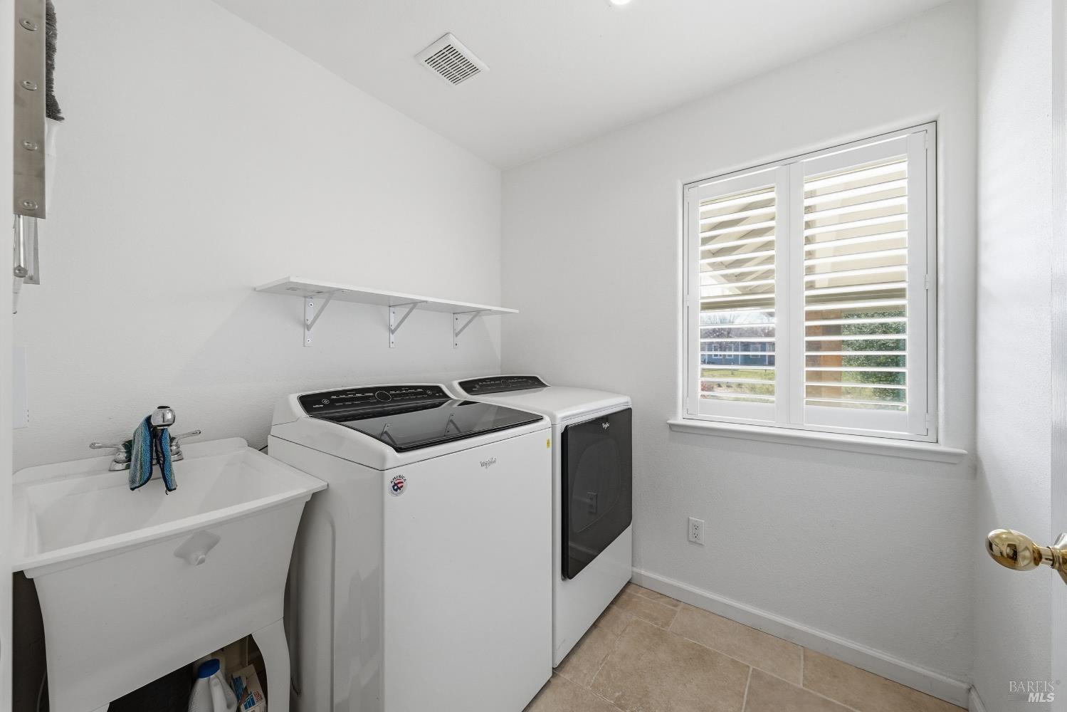 Detail Gallery Image 52 of 72 For 1050 Oak Park Way, Lakeport,  CA 95453 - 3 Beds | 2/1 Baths