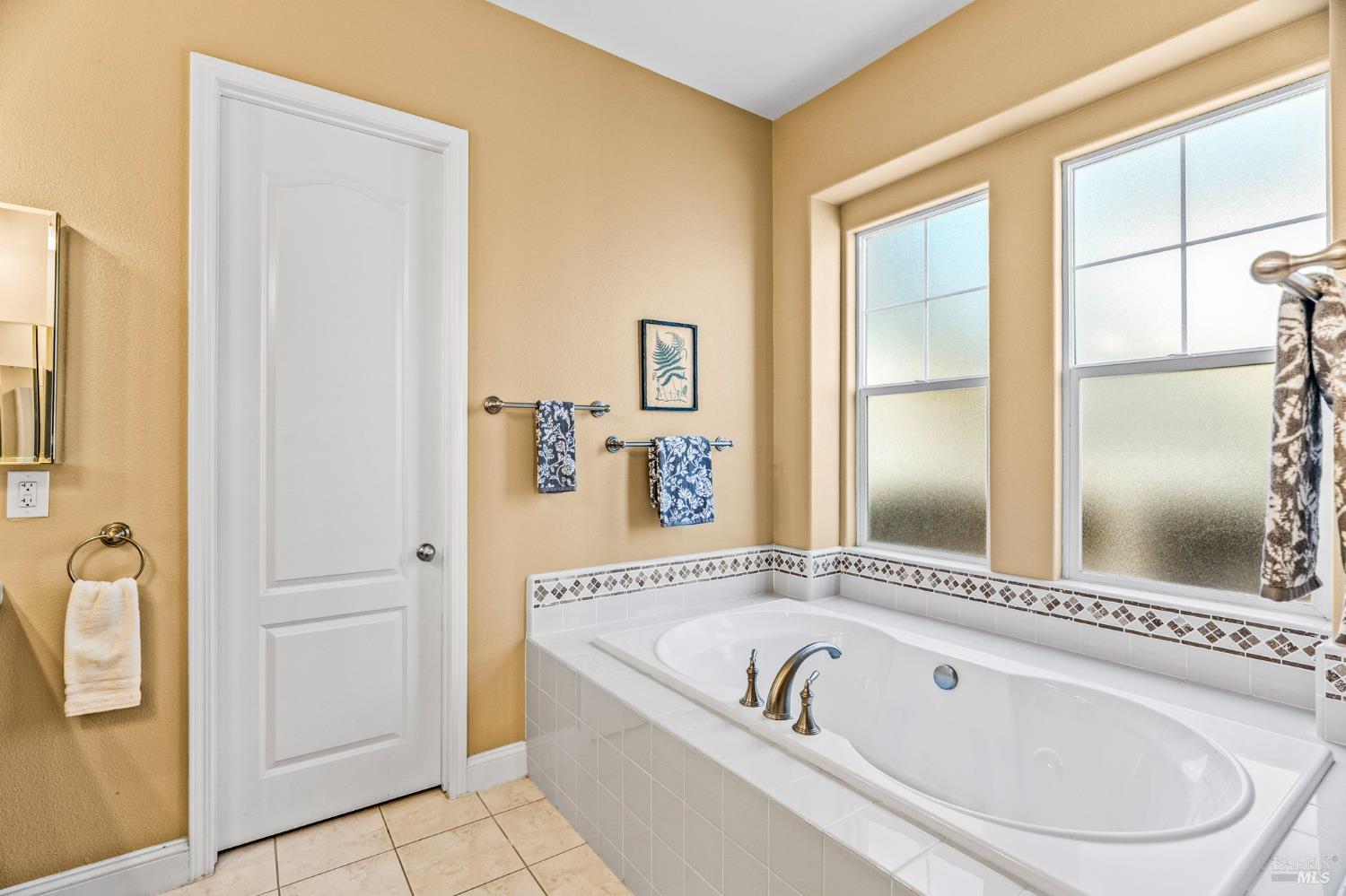 Detail Gallery Image 21 of 53 For 3924 Jefferson St, Napa,  CA 94558 - 3 Beds | 2 Baths