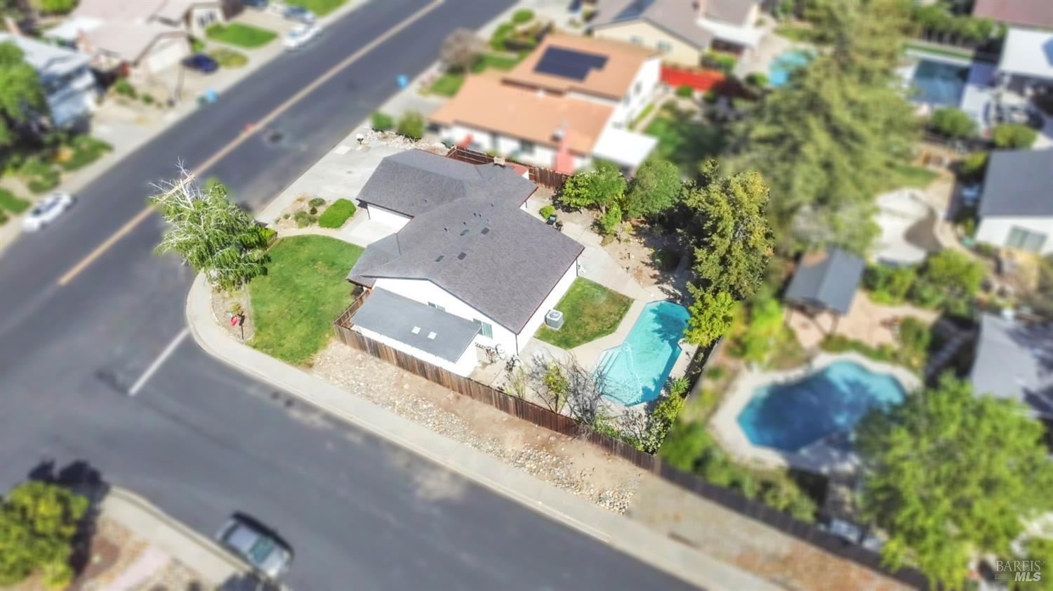 Detail Gallery Image 33 of 39 For 317 N Alamo Dr, Vacaville,  CA 95688 - 3 Beds | 2 Baths