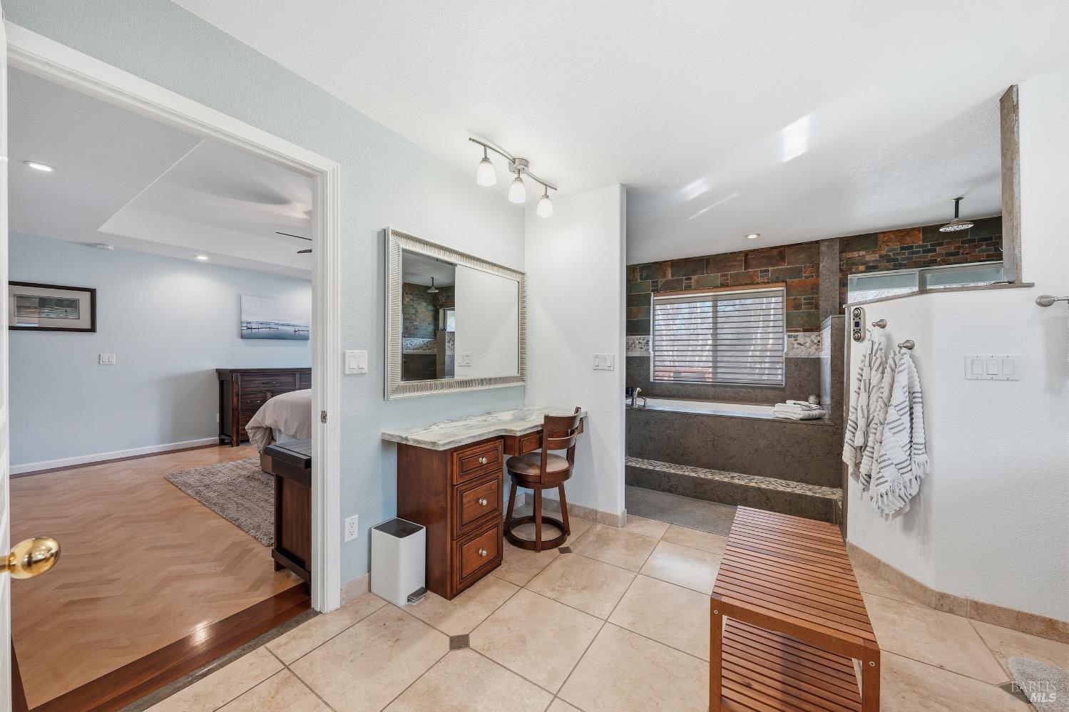 Detail Gallery Image 43 of 72 For 1050 Oak Park Way, Lakeport,  CA 95453 - 3 Beds | 2/1 Baths