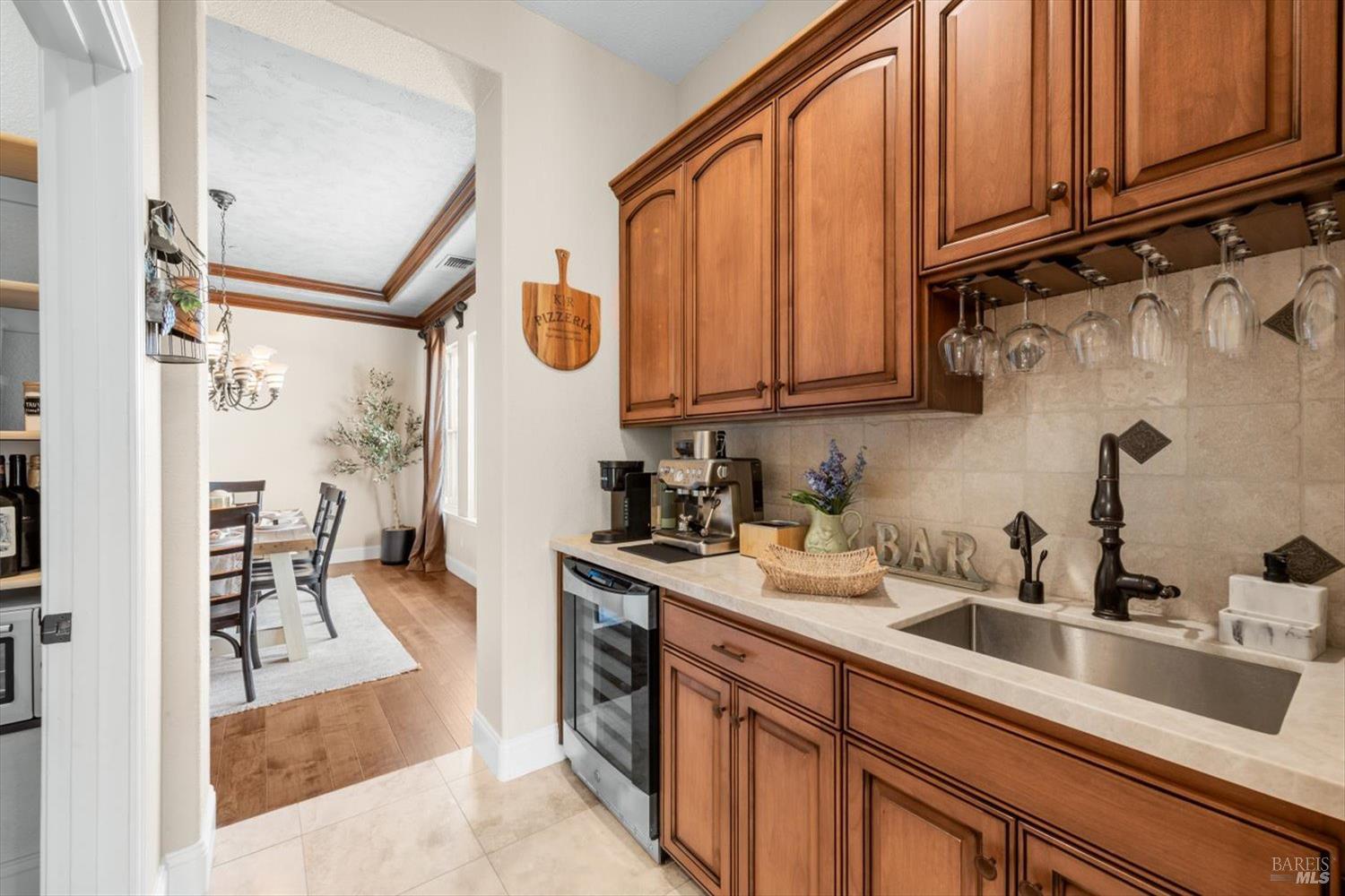 Detail Gallery Image 25 of 93 For 4157 Shelly Ln, Vacaville,  CA 95688 - 4 Beds | 4 Baths