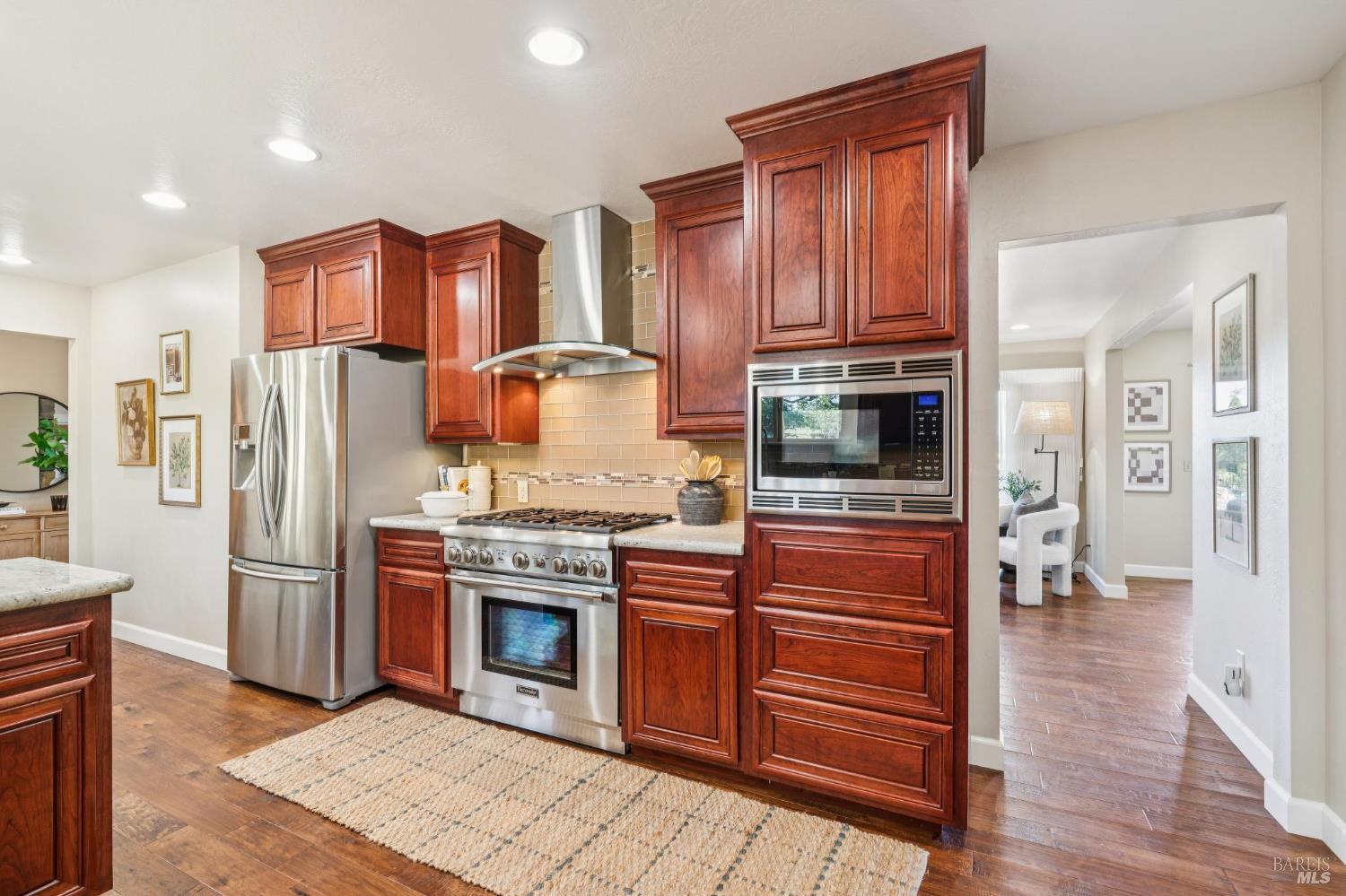 Detail Gallery Image 14 of 45 For 2575 Bennett Ridge Rd, Santa Rosa,  CA 95404 - 4 Beds | 2/1 Baths