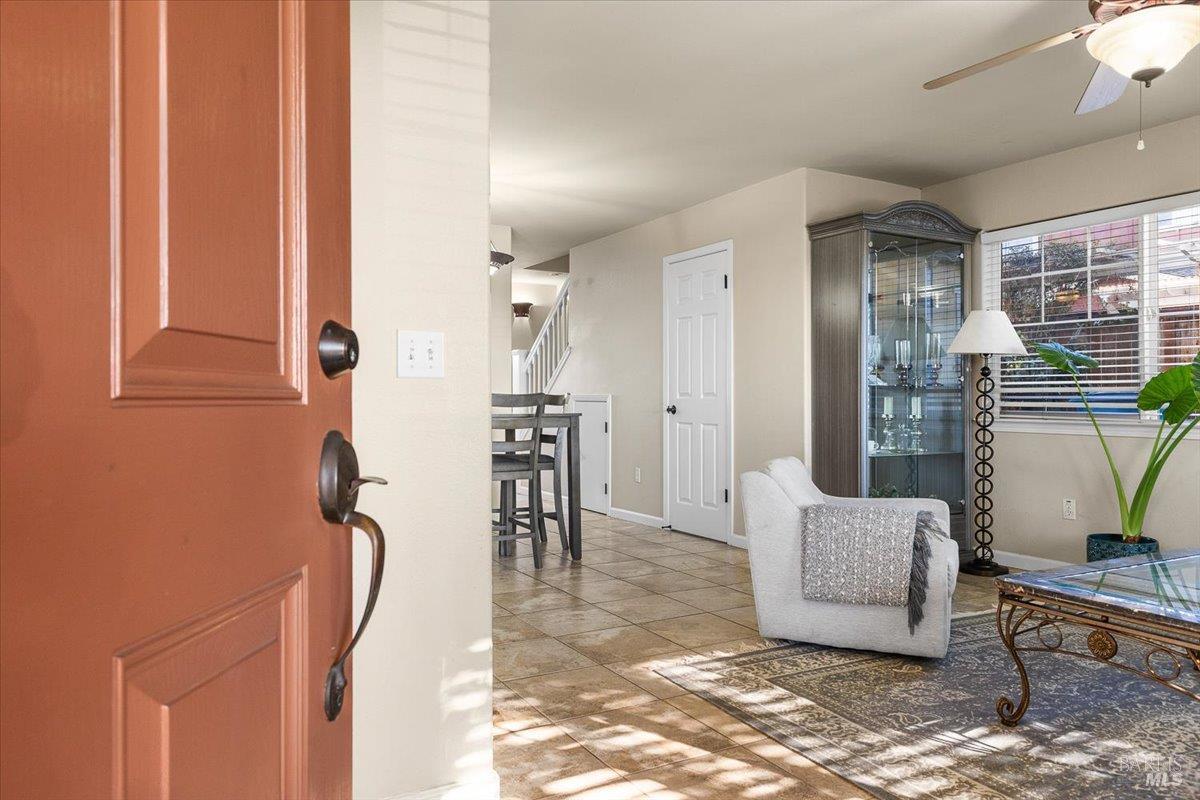 Detail Gallery Image 25 of 26 For 2310 Iroquois St, Santa Rosa,  CA 95403 - 3 Beds | 2/1 Baths