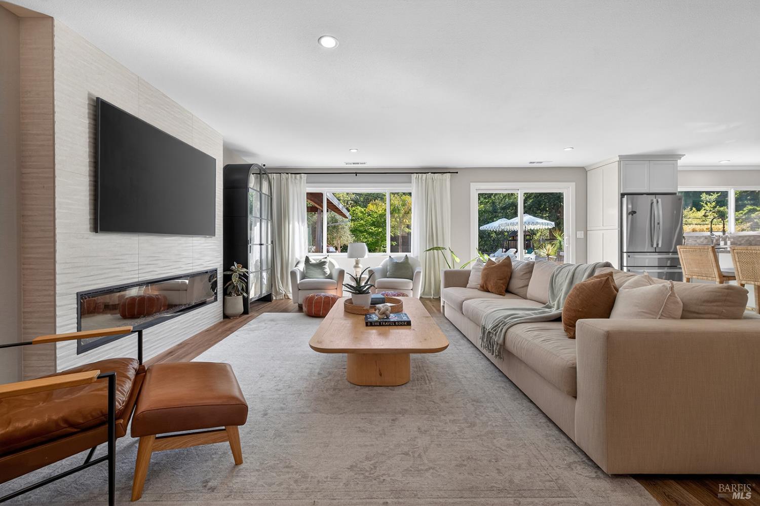 Detail Gallery Image 15 of 69 For 5846 Monte Verde Dr, Santa Rosa,  CA 95409 - 4 Beds | 2/1 Baths