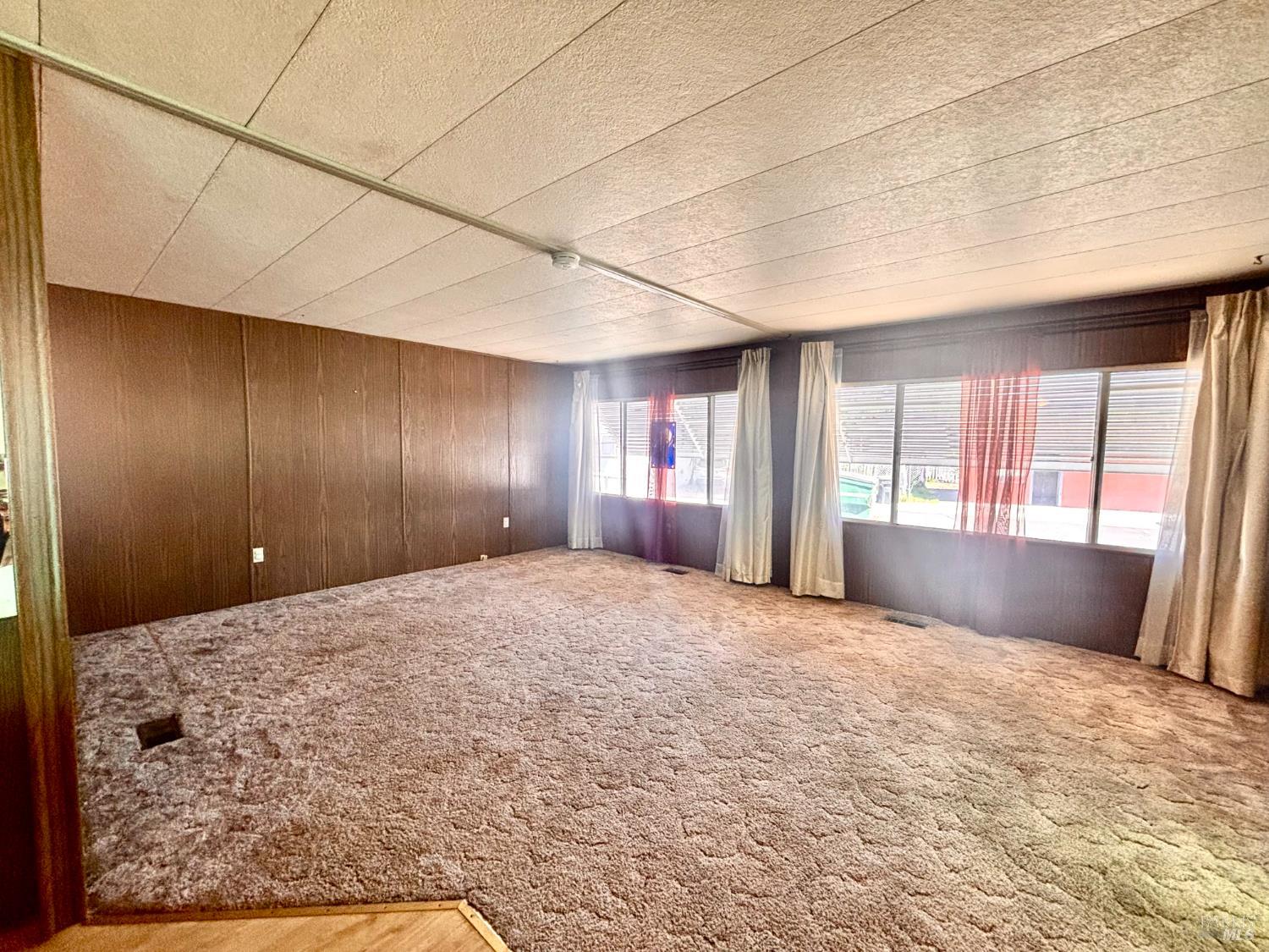 Detail Gallery Image 4 of 18 For 660 Leslie St 49, Ukiah,  CA 95482 - 2 Beds | 2 Baths