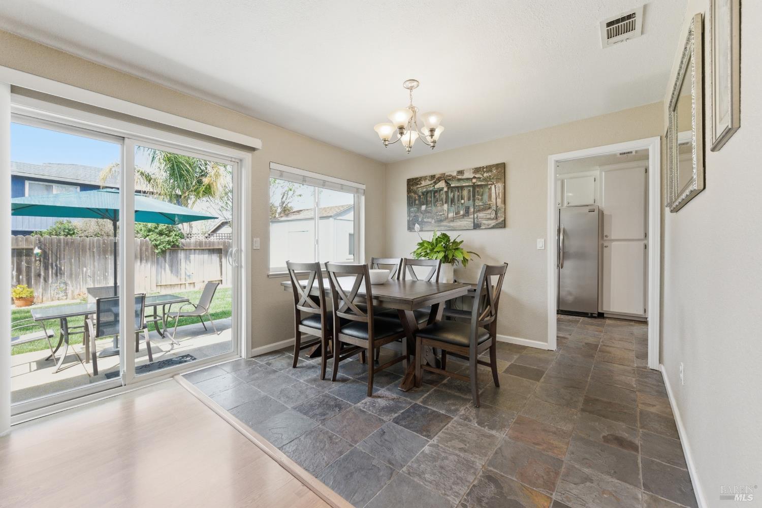 Detail Gallery Image 10 of 36 For 1446 Monitor Ave, Suisun City,  CA 94585 - 3 Beds | 2 Baths