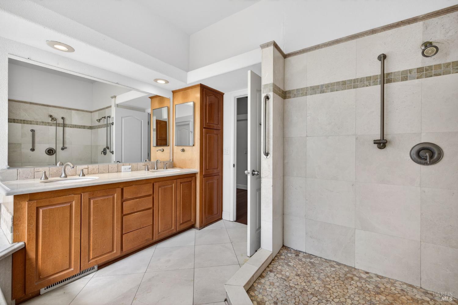 Detail Gallery Image 24 of 40 For 473 Verano Ave, Sonoma,  CA 95476 - 2 Beds | 2 Baths