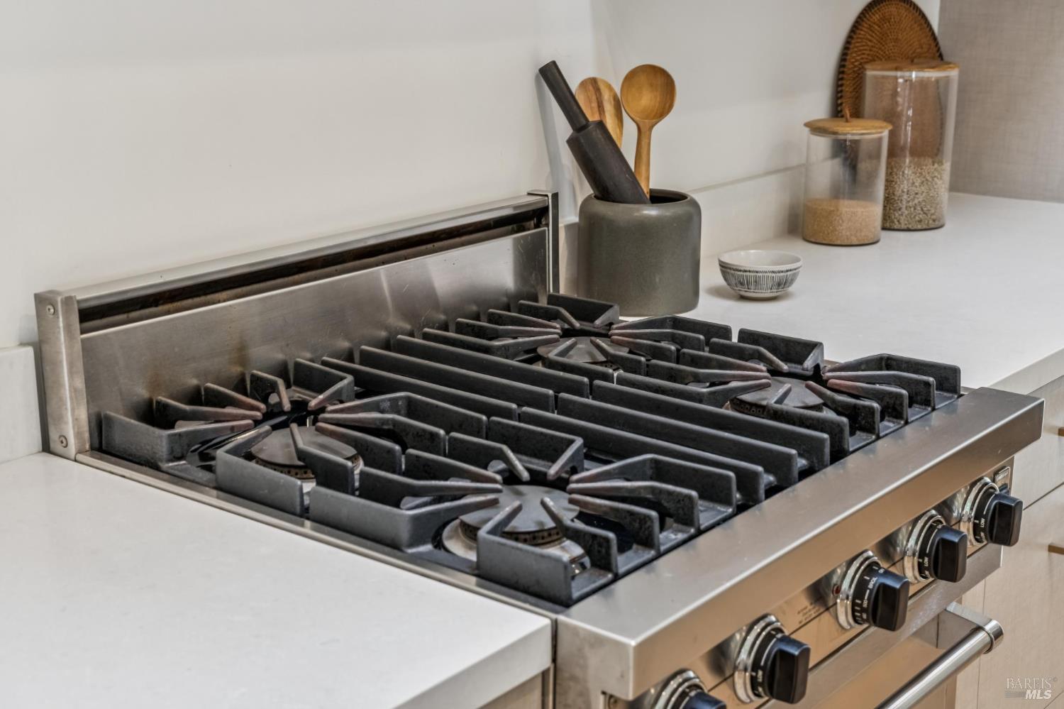 Detail Gallery Image 17 of 49 For 355 Irwin St, San Rafael,  CA 94901 - 3 Beds | 1 Baths