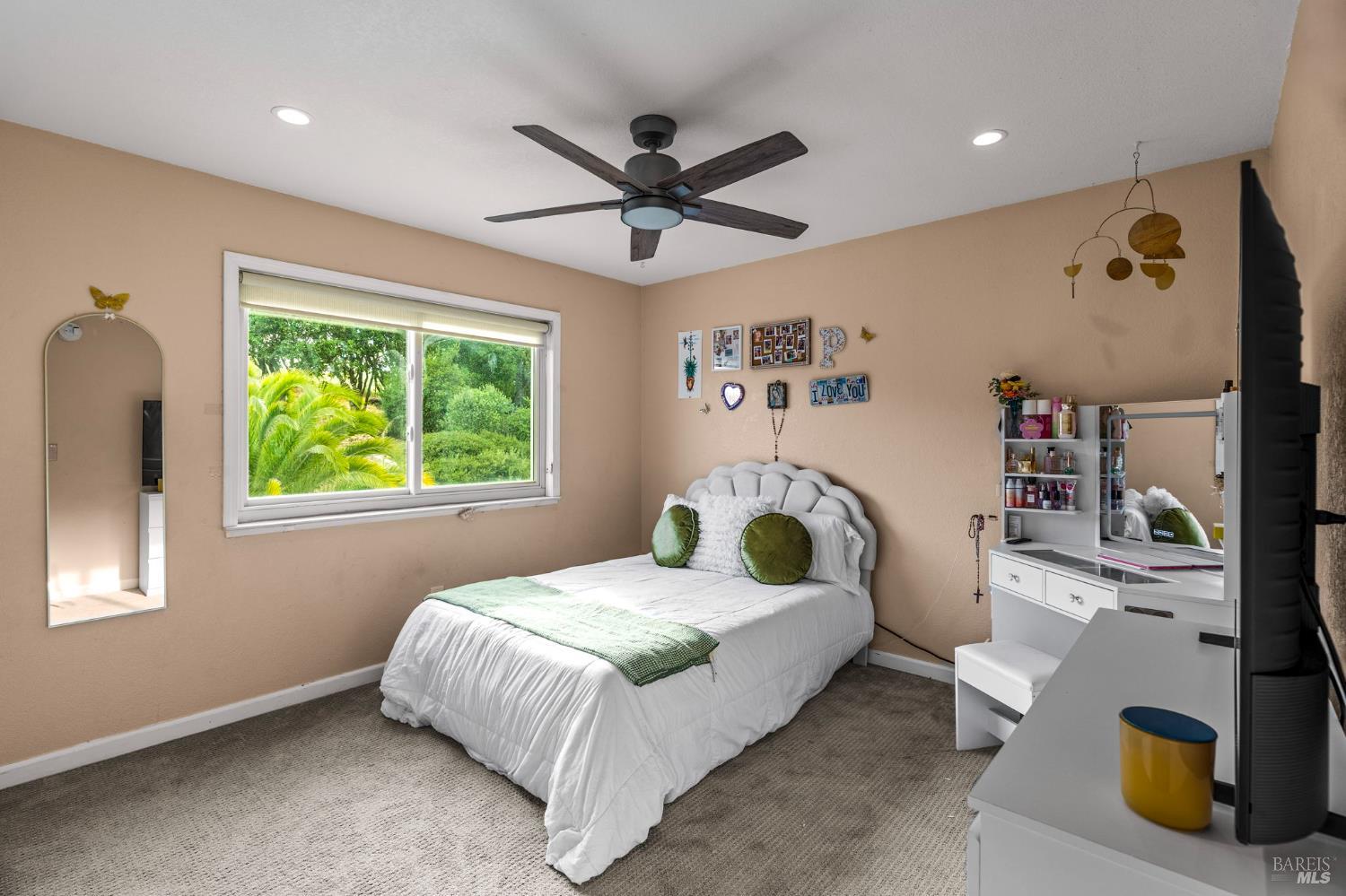 Detail Gallery Image 33 of 78 For 3207 Swiss Ct, Napa,  CA 94558 - 4 Beds | 2/1 Baths