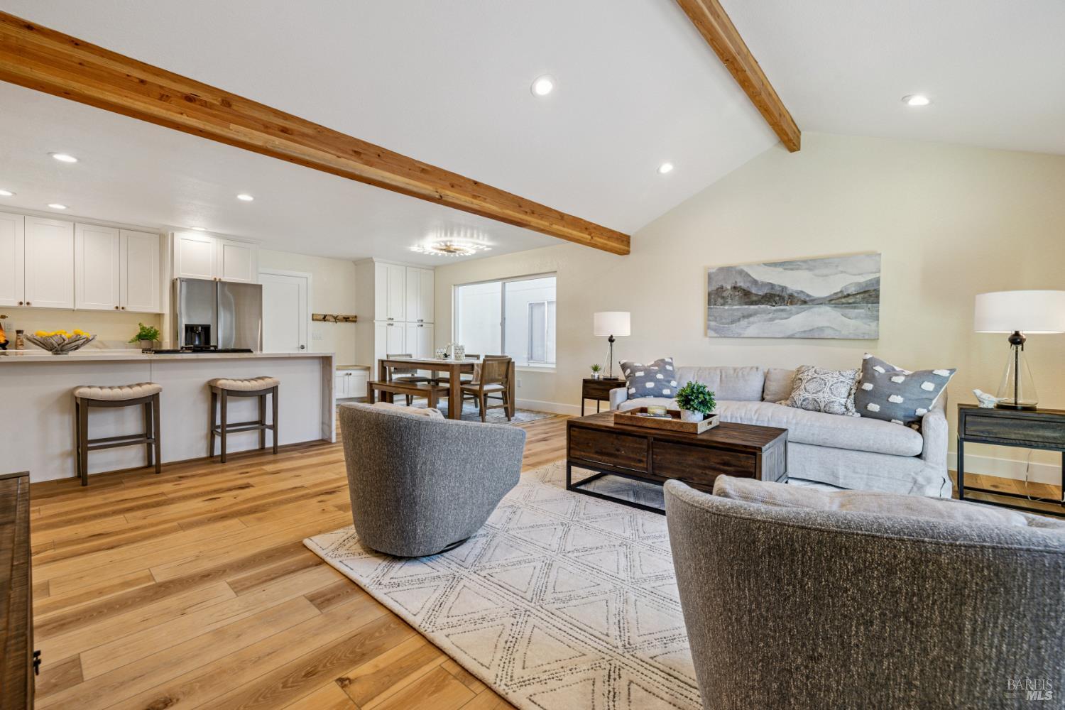 Detail Gallery Image 9 of 60 For 8023 Washington Ave, Sebastopol,  CA 95472 - 4 Beds | 2 Baths